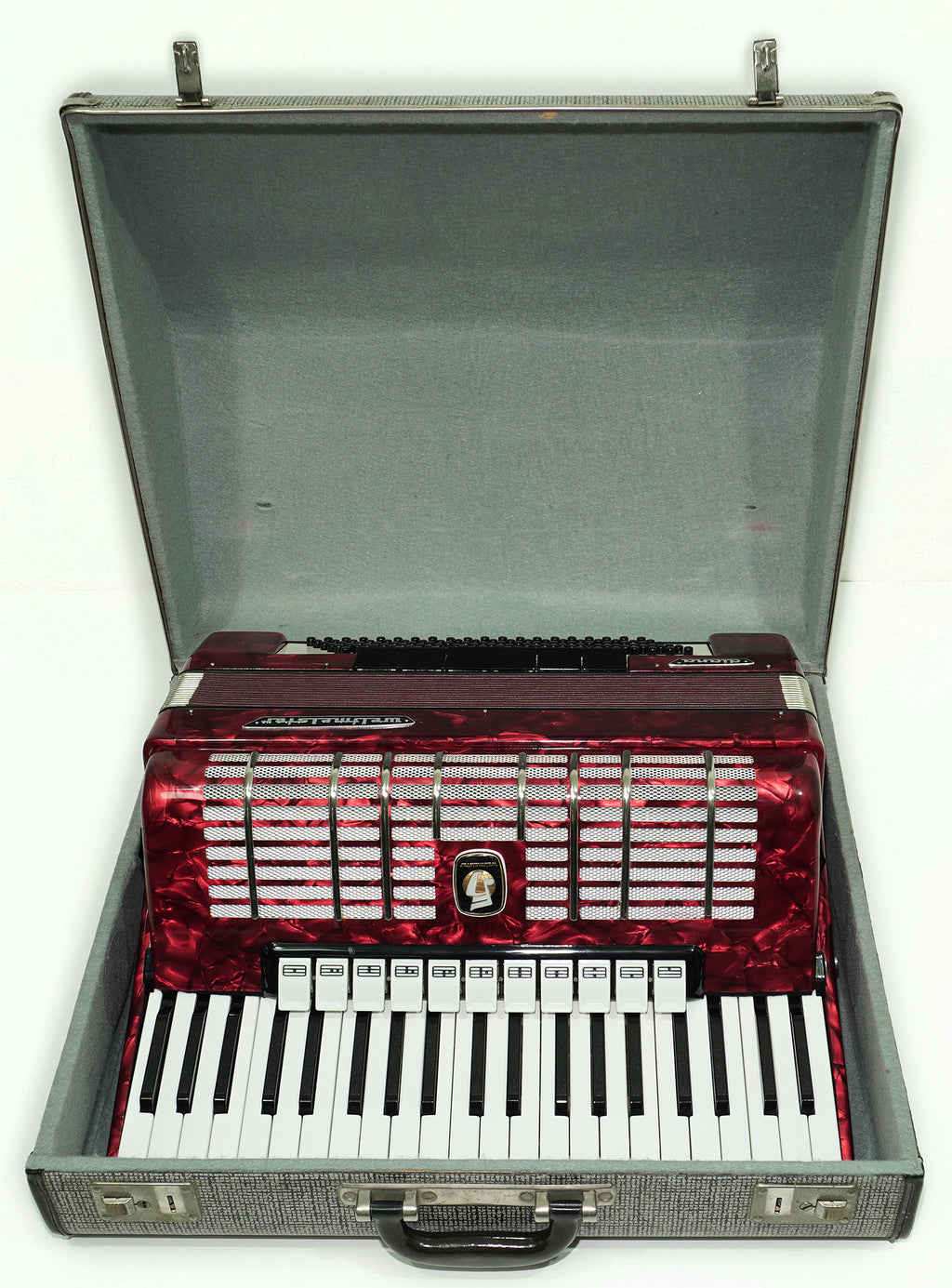 Full Size Weltmeister Diana Accordion 120 Bass, made in Germany, Straps and Hard Case, Original Keyboard Piano Accordian, 2605