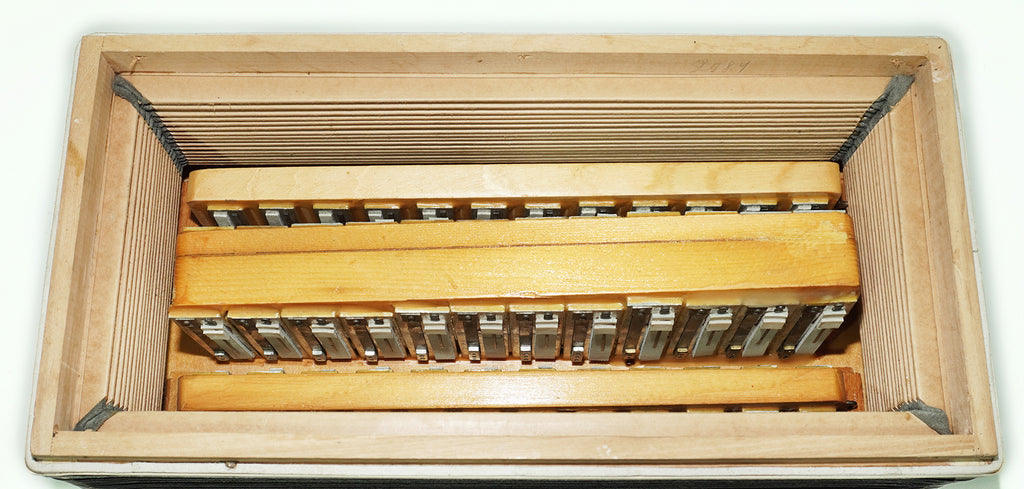 Bayan Button Accordion Rassvet, Folk Accordian Harmonica, Garmoshka, with New Straps, Squeezebox, Old Ukrainian Bayan Accordion Instrument, 2614