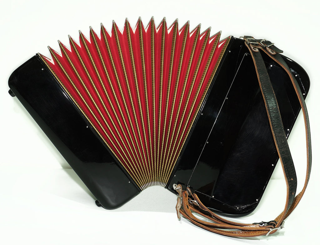Hohner Riviera III C Griff Lightweight 5 Row Button Accordion 96 Bass made in Germany, with original straps, 2617