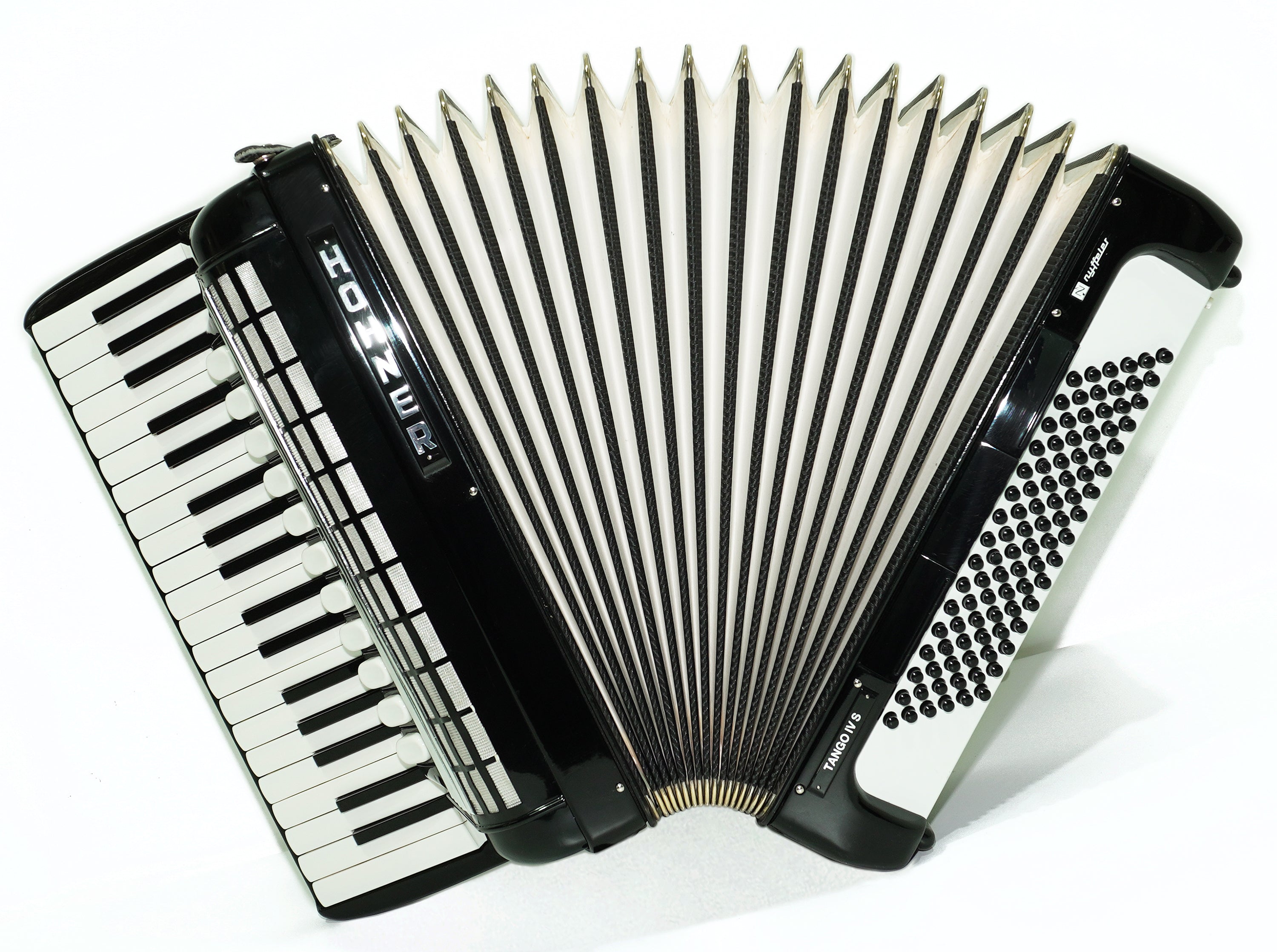 Hohner Tango IV S Vintage Piano Akkordeon Made in Germany, Akkordeon mit Original Qualitätsklaviatur, inkl. Riemen und Hartschalenkoffer, Erstaunlicher Klang! 2639