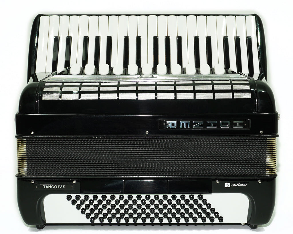 Hohner Tango IV S Vintage Piano Akkordeon Made in Germany, Akkordeon mit Original Qualitätsklaviatur, inkl. Riemen und Hartschalenkoffer, Erstaunlicher Klang! 2639