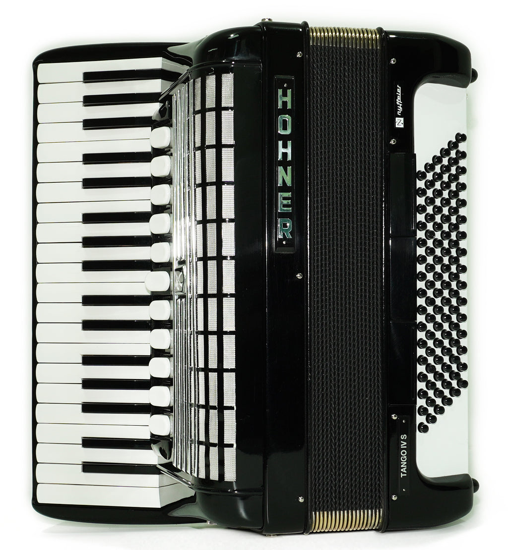 Hohner Tango IV S Vintage Piano Akkordeon Made in Germany, Akkordeon mit Original Qualitätsklaviatur, inkl. Riemen und Hartschalenkoffer, Erstaunlicher Klang! 2639