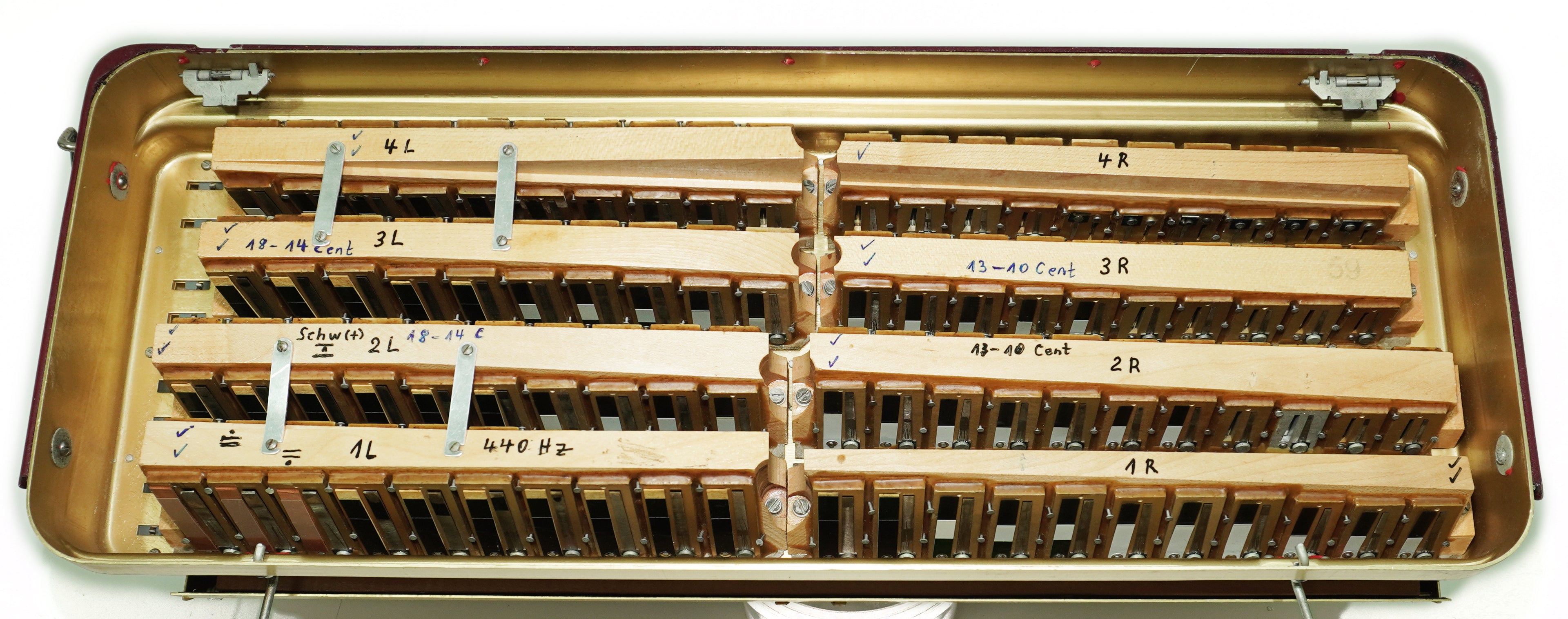 Hohner Atlantic IV De Luxe Piano Accordion, made in Germany 120 Bass, Straps and Soft Bag, Vintage Original Musical Instrument, 2644