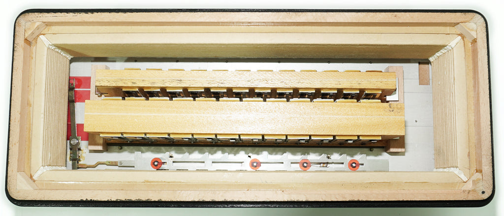 Hohner Favorit IV P Vintage Pianoakkordeon made in Germany, originales Tastaturakkordeon, inkl. Riemen und Hartschalenkoffer, 2659