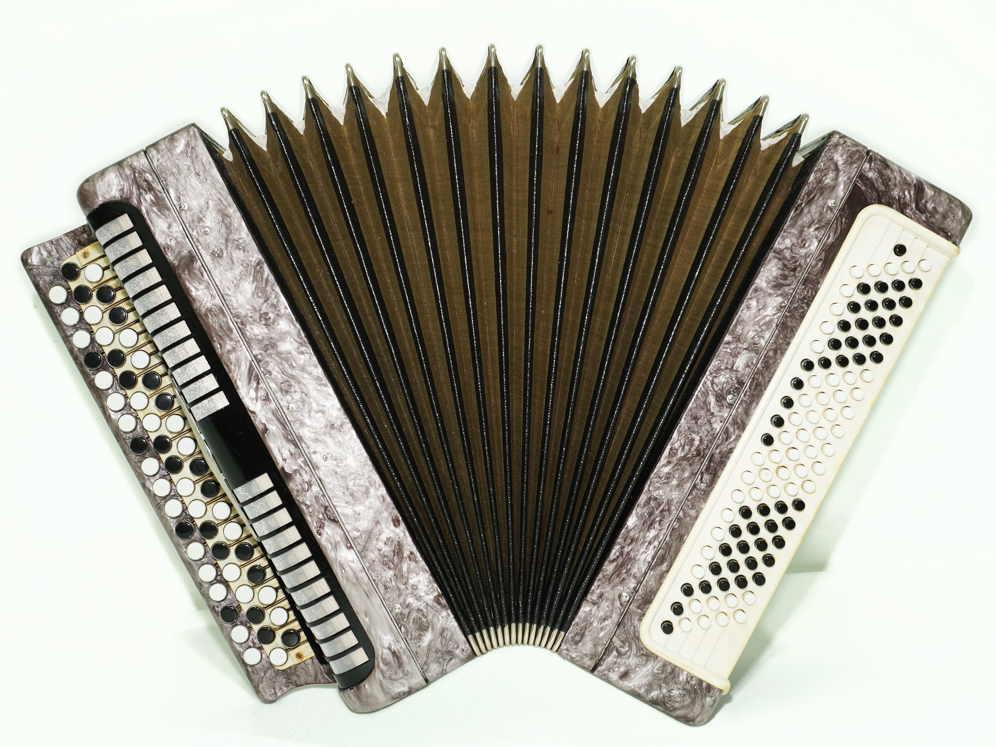 Tulskiy Russian Bayan Etude, 3 Row Chromatic Button Accordion, B System, Straps and Hard Case, Soviet Garmoshka Tula, 2657