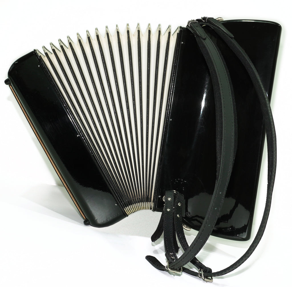 Hohner Tango IM Vintage-Pianoakkordeon, 96 Bässe, hergestellt in Deutschland, leichtgewichtiges Original-Tastaturakkordeon, mit neuen Gurten, 2662