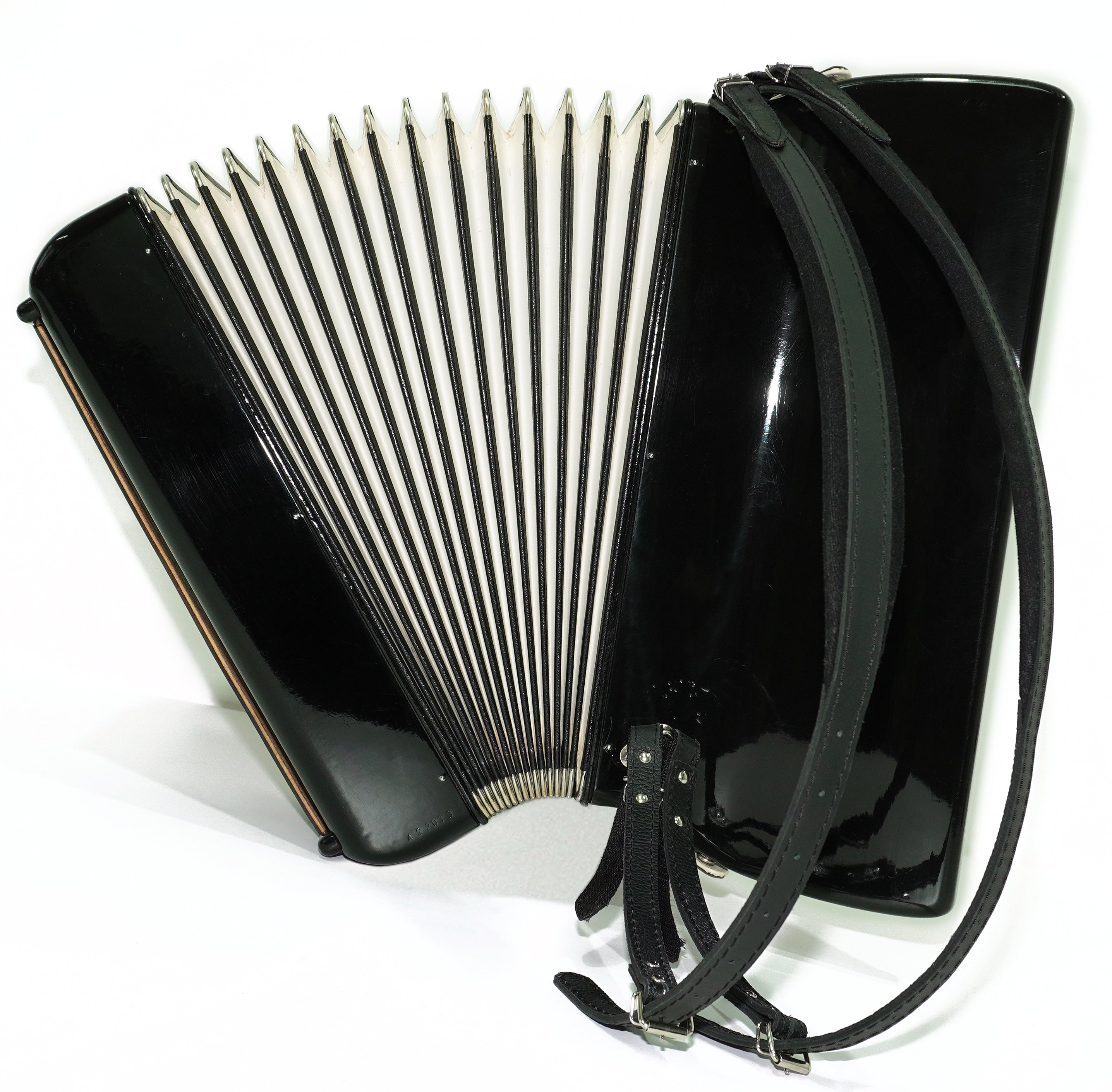 Hohner Tango IM Vintage-Pianoakkordeon, 96 Bässe, hergestellt in Deutschland, leichtgewichtiges Original-Tastaturakkordeon, mit neuen Gurten, 2662