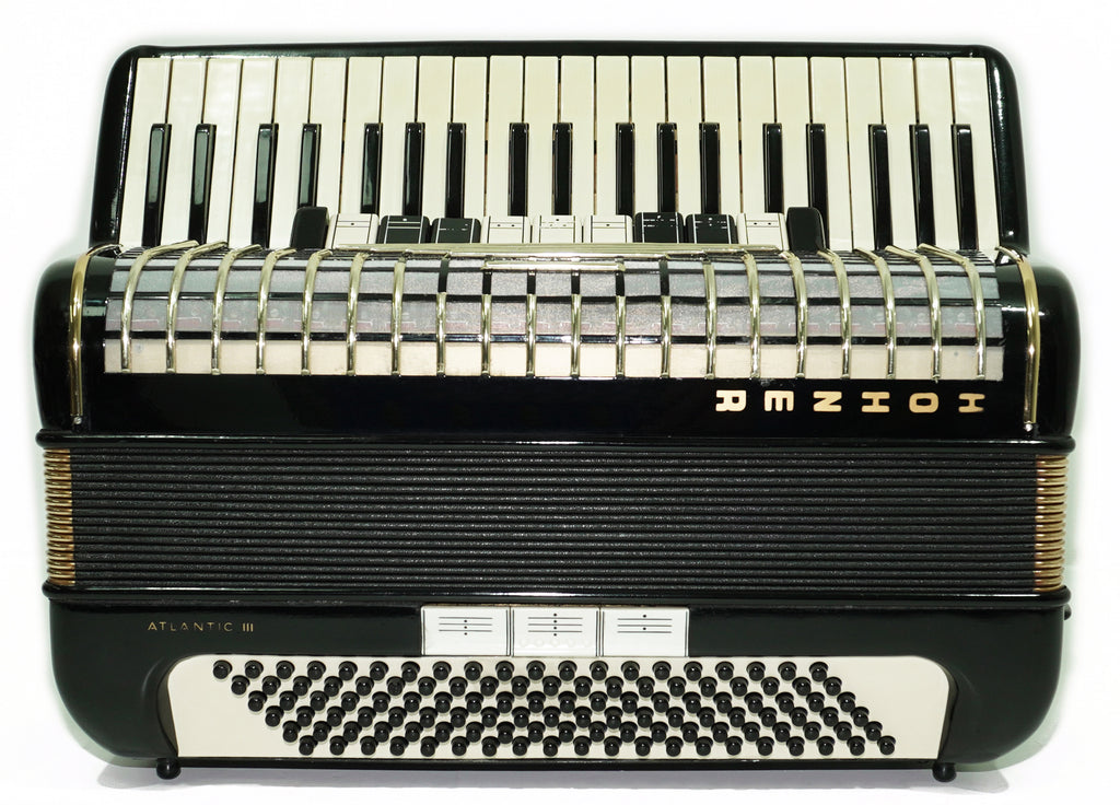 Hohner Atlantic III Piano Accordion 120 Bass, made in Germany, Straps and Soft Bag, Vintage Original Musical Instrument, 2672