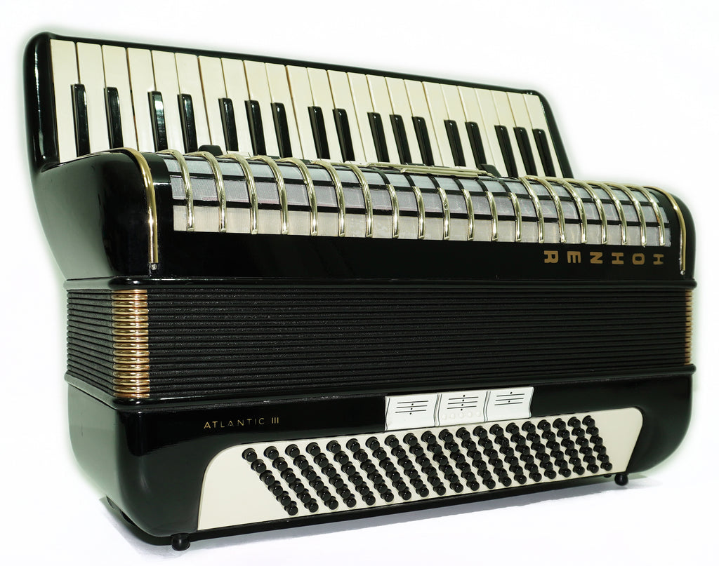 Hohner Atlantic III Piano Accordion 120 Bass, made in Germany, Straps and Soft Bag, Vintage Original Musical Instrument, 2672