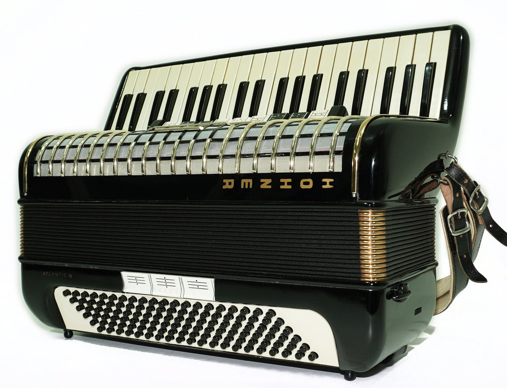 Hohner Atlantic III Piano Accordion 120 Bass, made in Germany, Straps and Soft Bag, Vintage Original Musical Instrument, 2672