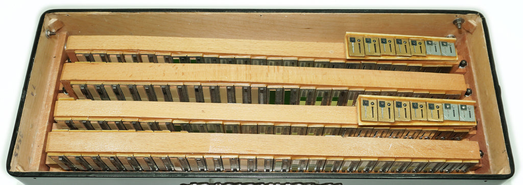 Weltmeister Grandina Knopfakkordeon 120 Bässe, hergestellt in Deutschland, 5-reihig Bayan B Griff, Gurte und Softcase, Vintage Profi Akkordeion, 2674