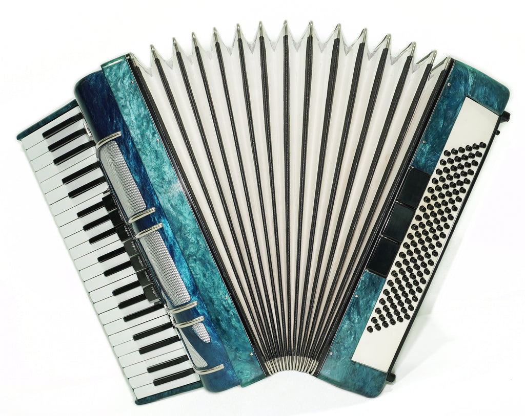 Russisches Akkordeon Vintage Pianoakkordeon Woschod 120 Bassknöpfe, mit neuen Riemen, Tasten sowjetisches Akkordeon, 2684