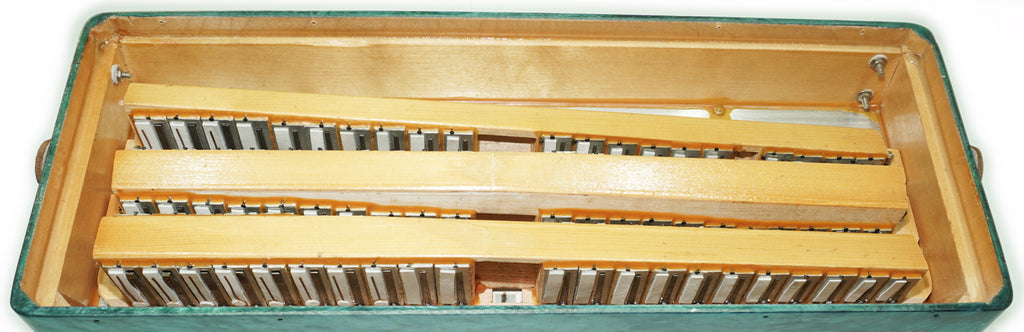 Russisches Akkordeon Vintage Pianoakkordeon Woschod 120 Bassknöpfe, mit neuen Riemen, Tasten sowjetisches Akkordeon, 2684