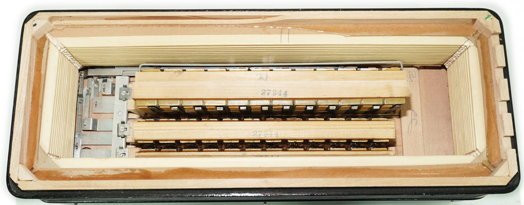 Hohner Tango VIM Accordion 120 Bass, made in Germany, Vintage Piano Accordion, incl. New Straps and Soft Case, 2694