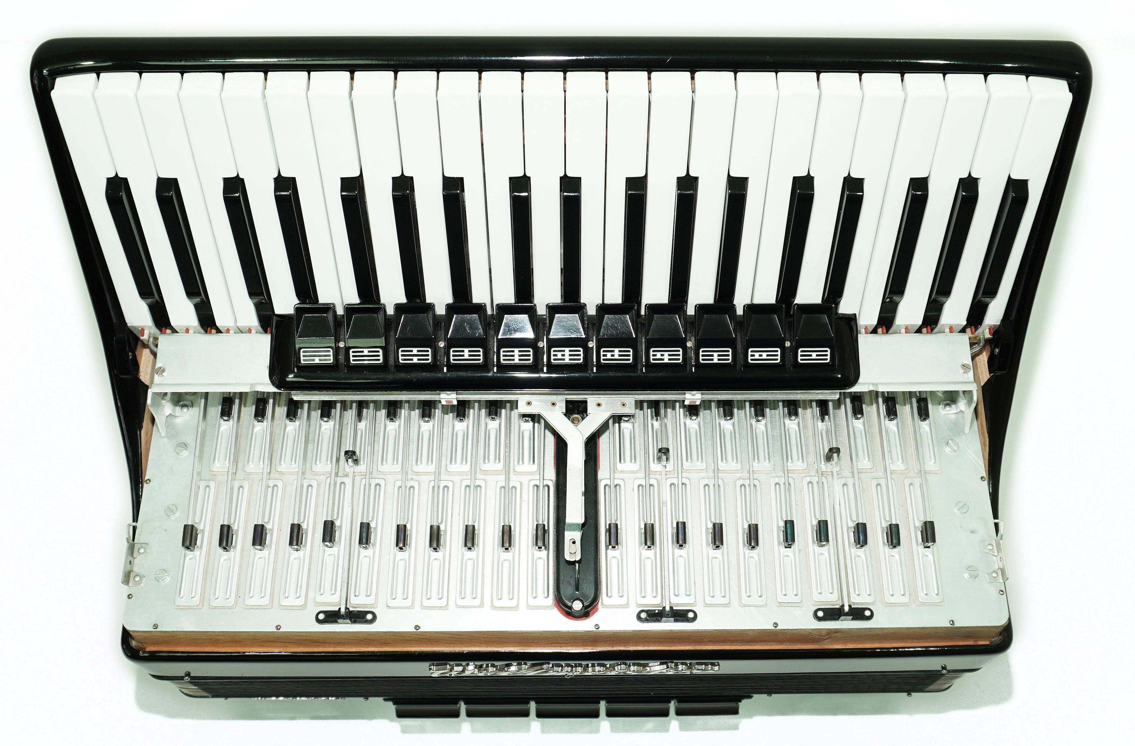 Close to New! Full Size Weltmeister Meteor Accordion 120 bass made in Germany, Concert Piano Akkordeon for Adults, Straps and Hard Case, 2696