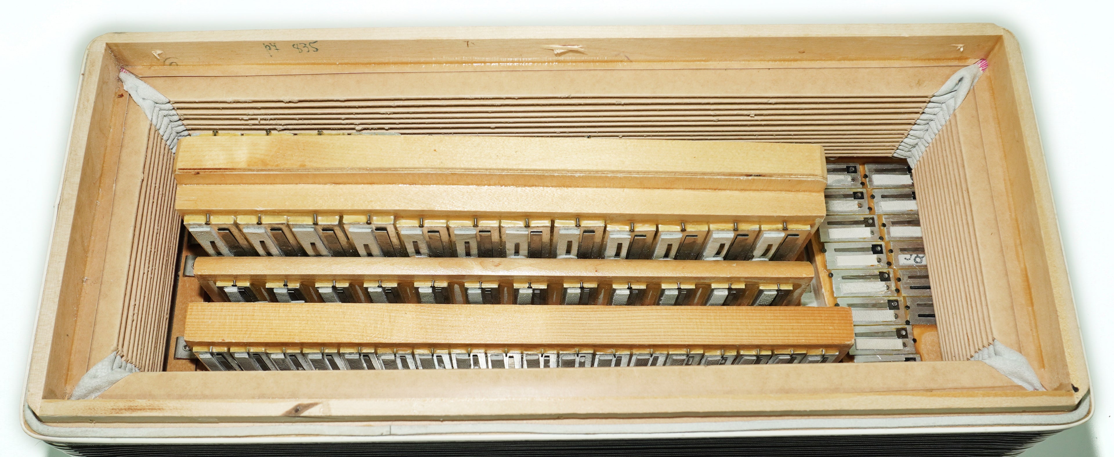 Converter Bayan Rubin 7 Free Bass and Stradella, 120 Bass Button Accordion, Vintage Russian Bayan Accordian with Straps and Case, 2717