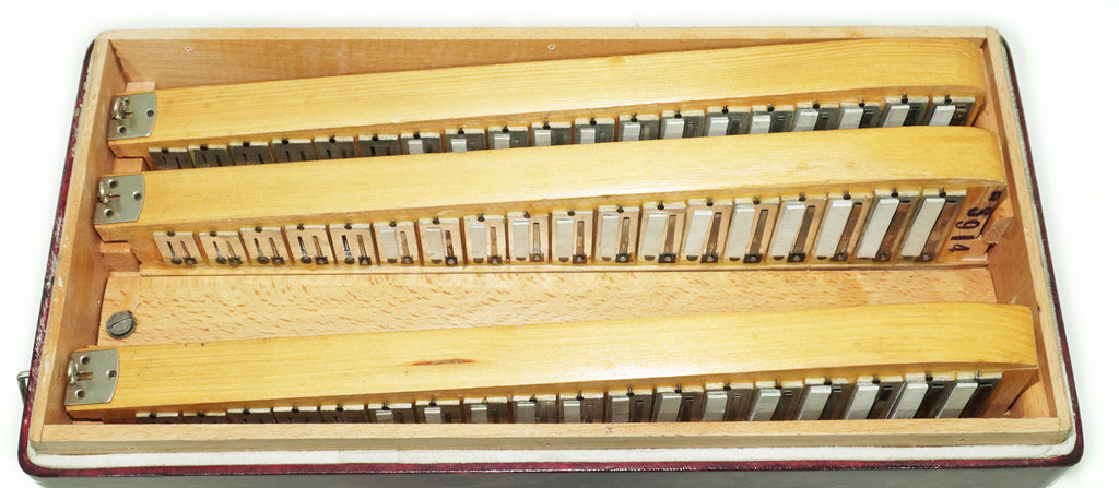 Tulskiy Russian Bayan Etude, 3 Row Chromatic Button Accordion 100 Bass, B System, Straps and Case, Soviet Garmoshka Tula, 2718