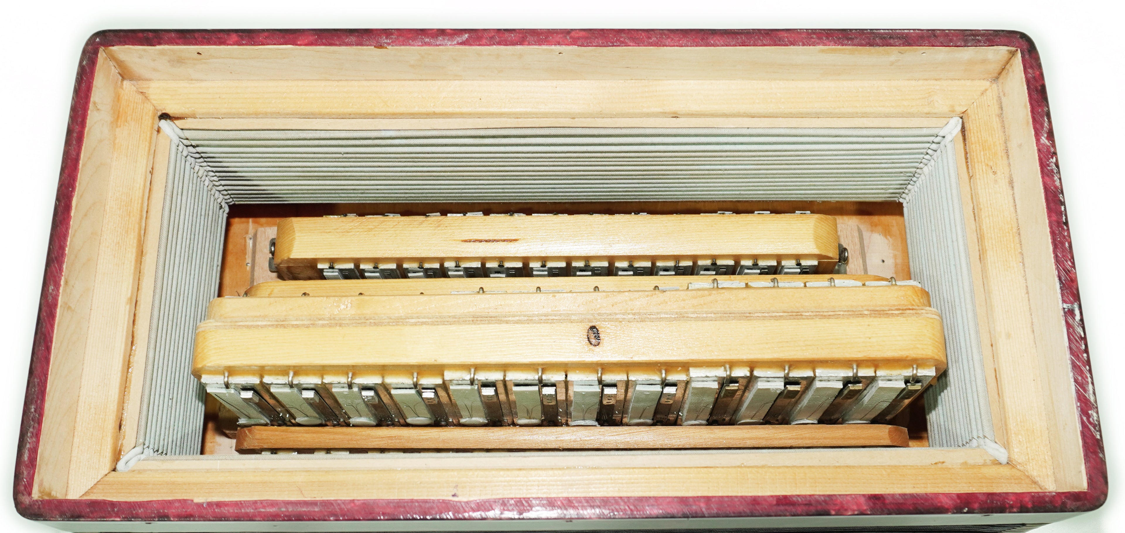 Tulskiy Russian Bayan Etude, 3 Row Chromatic Button Accordion 100 Bass, B System, Straps and Case, Soviet Garmoshka Tula, 2718