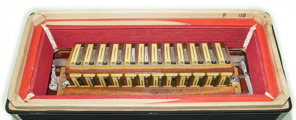 Adria Cromaton IV.A Grand Luxe 5 Row Button Accordion 120 Bass, made in Italy, Cassotto, C Griff, includes Straps and Hard Case, 2715