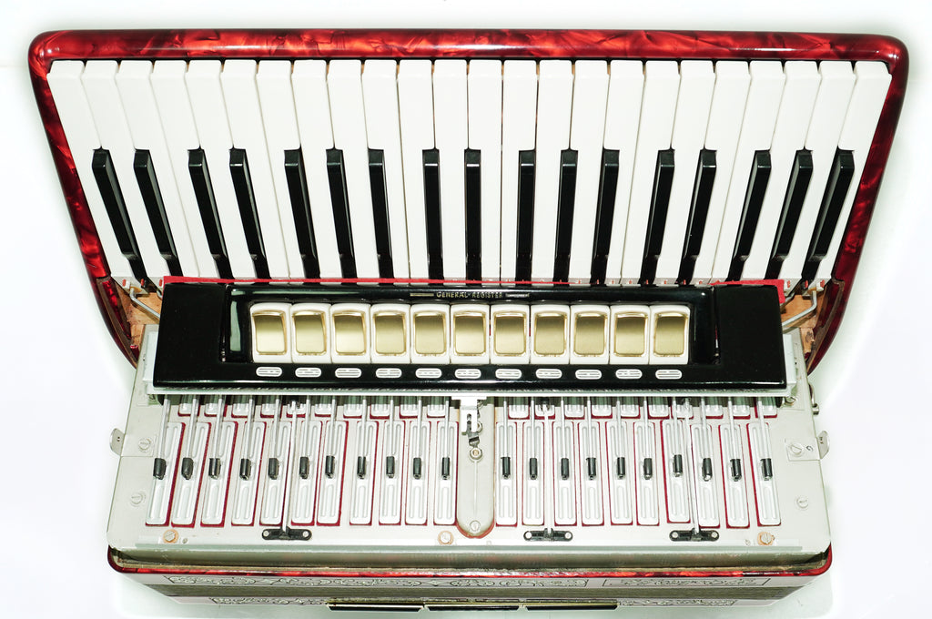 Full Size Horch DeLuxe Accordion 120 Bass, Original Concert Piano Accordion, made in Germany, New Straps and Soft Bag for Gift, 2719