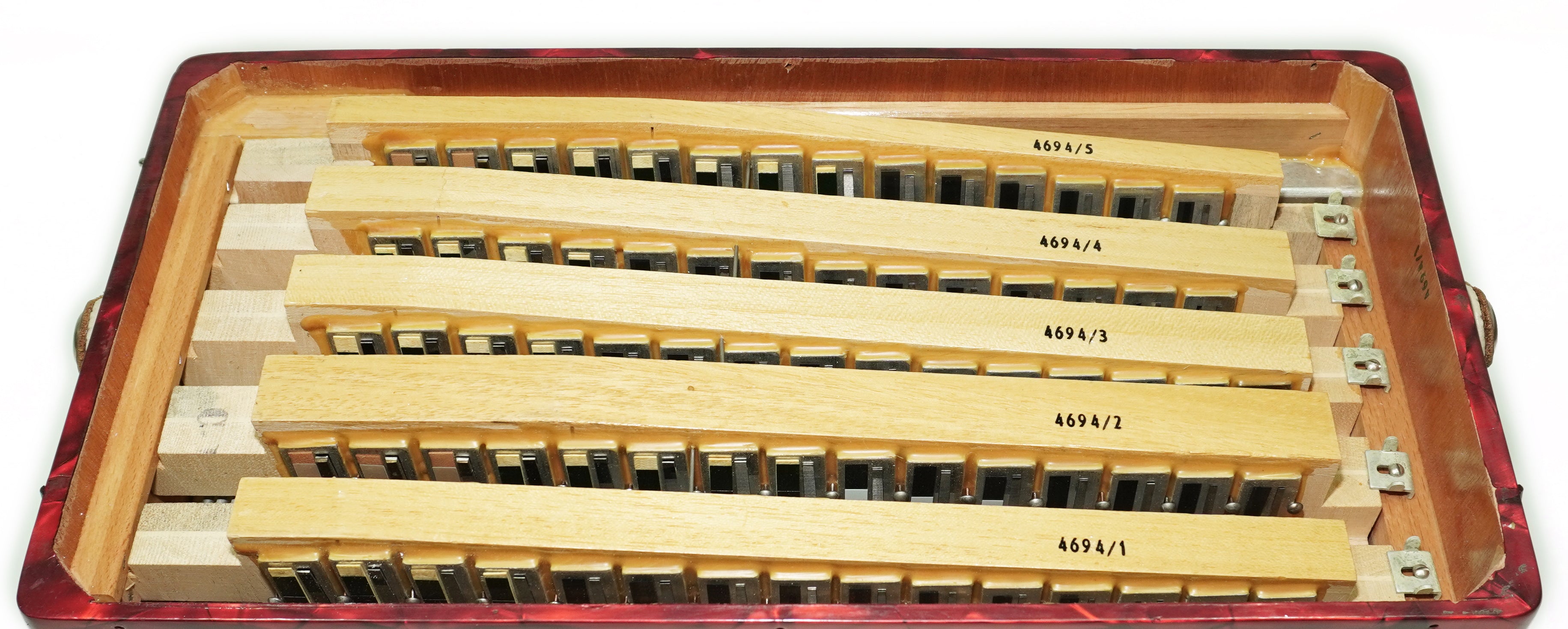 Hohner Riviera III 5 Row Lightweight Button Accordion 96 Bass made in Germany, C Griff, Straps and Case, Original Accordeone de Botones, 2725