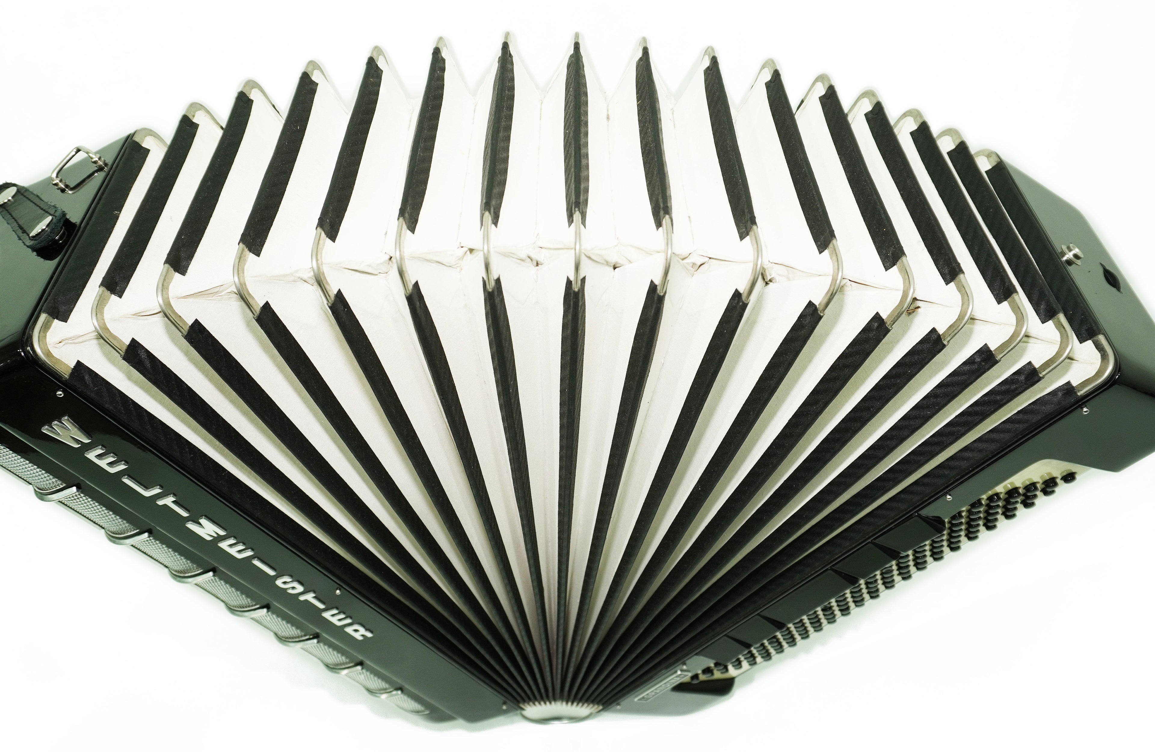 Weltmeister Grandina Button Accordion 120 Bass, made in Germany, 5 Row Bayan B Griff, Straps and Case, 2722