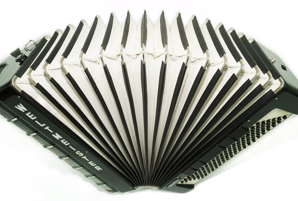 Weltmeister Grandina Button Accordion 120 Bass, made in Germany, 5 Row Bayan B Griff, Straps and Case, 2738