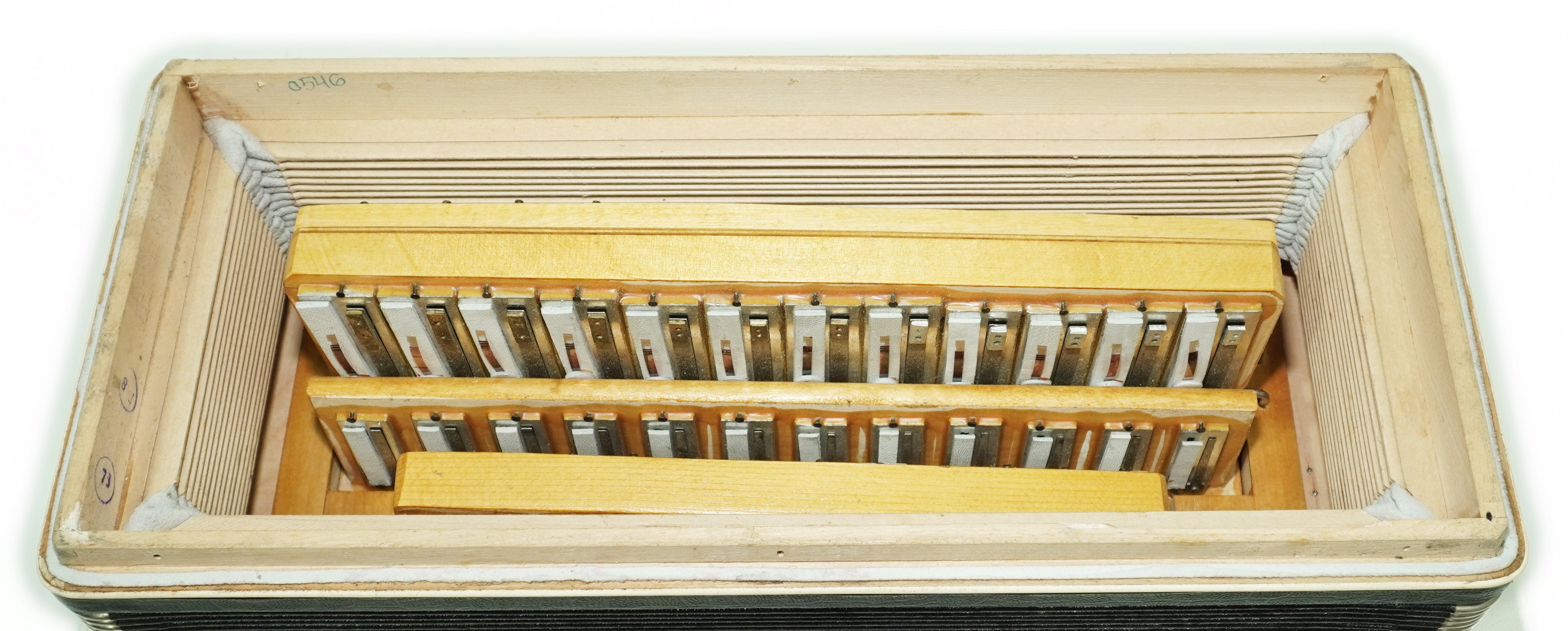 Russian Bayan Melodia Kirov, Vintage Chromatic Button accordion, made in USSR, New Straps and Soft Bag, Rich and Beautiful sound, 2751
