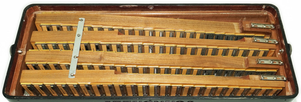 Scandalli Professional 5 Row Button Accordion 120 Bass C Griff, made in Italy, Straps and Case, 2747