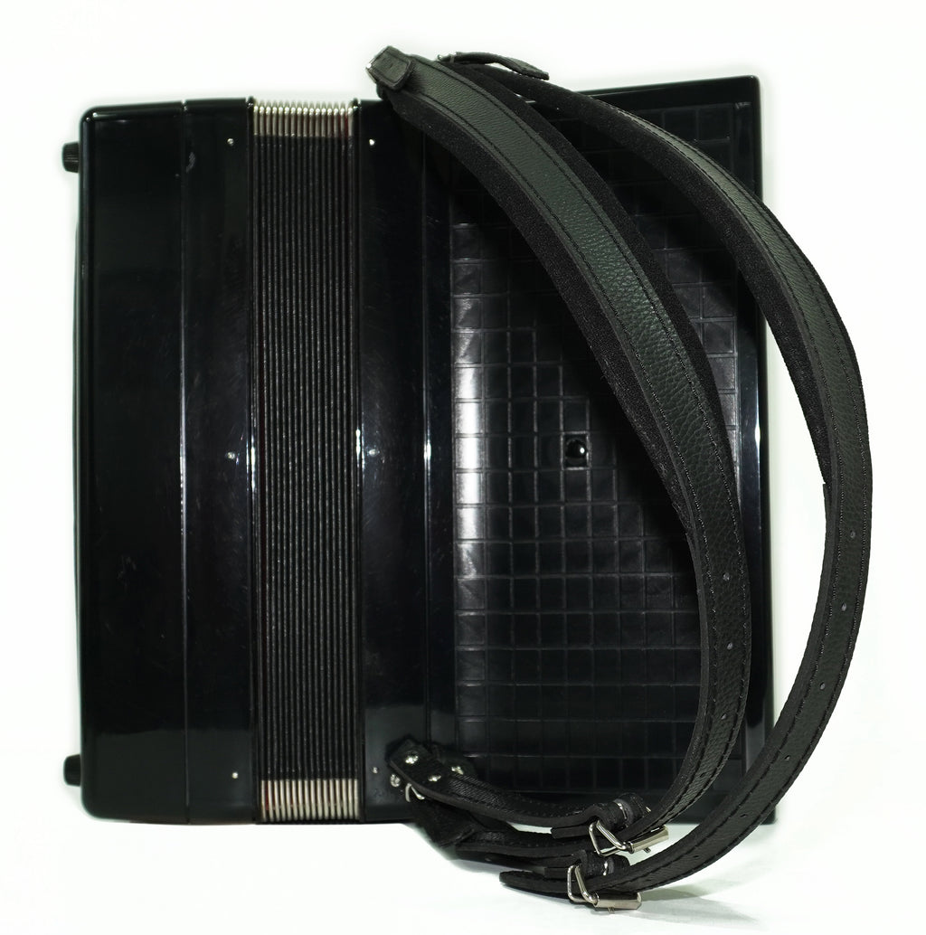 Weltmeister Cordal Accordion 80 Bass made in Germany, New Straps Soft Case for Gift, Keyboard Piano Accordian Musical Instrument, 2753