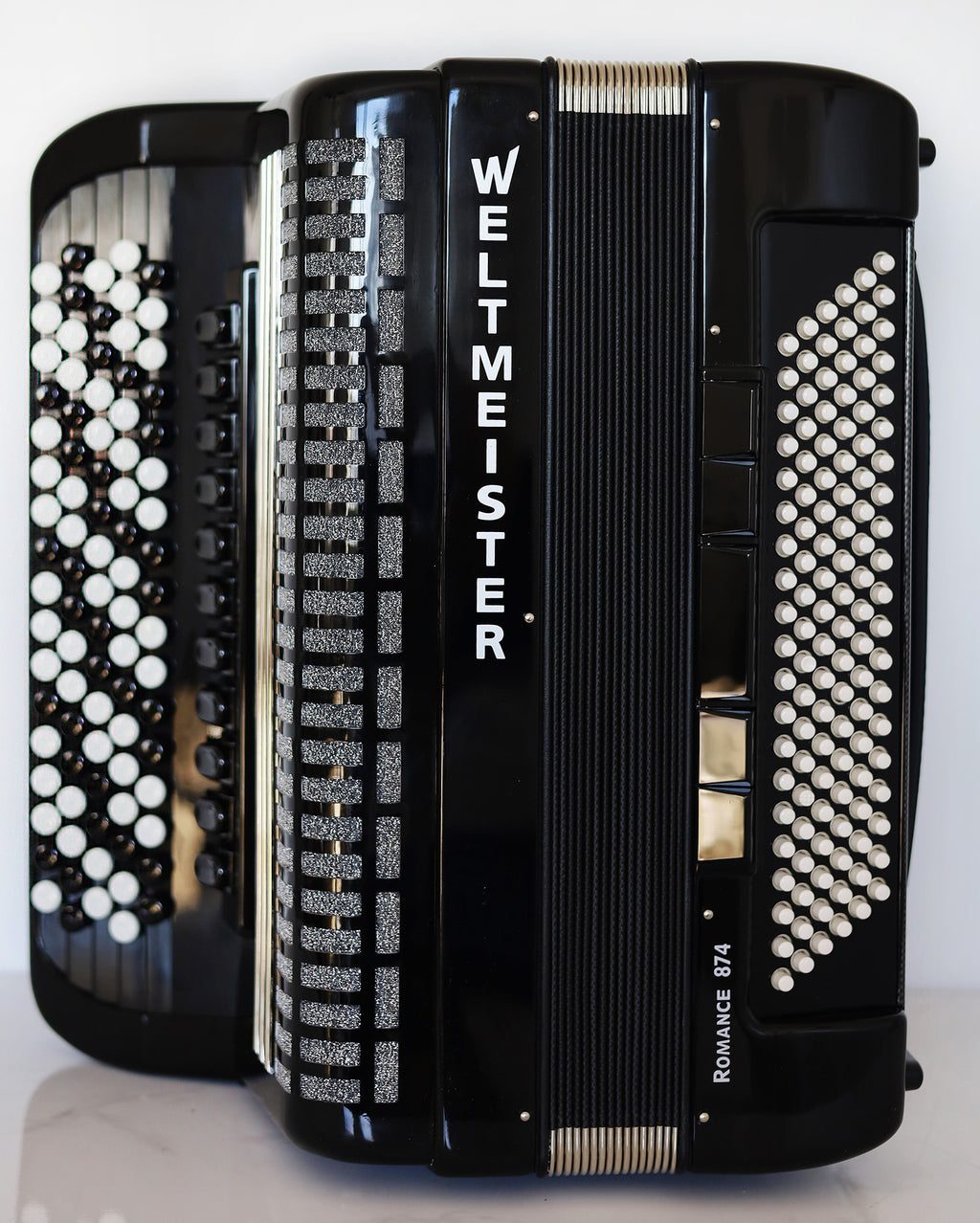 NEW Weltmeister Romance 874 5 Rows Chromatic Button Accordion, made in Germany, 120 Bass buttons, B-Gripp, Black, incl. Straps and Case, Item Location USA