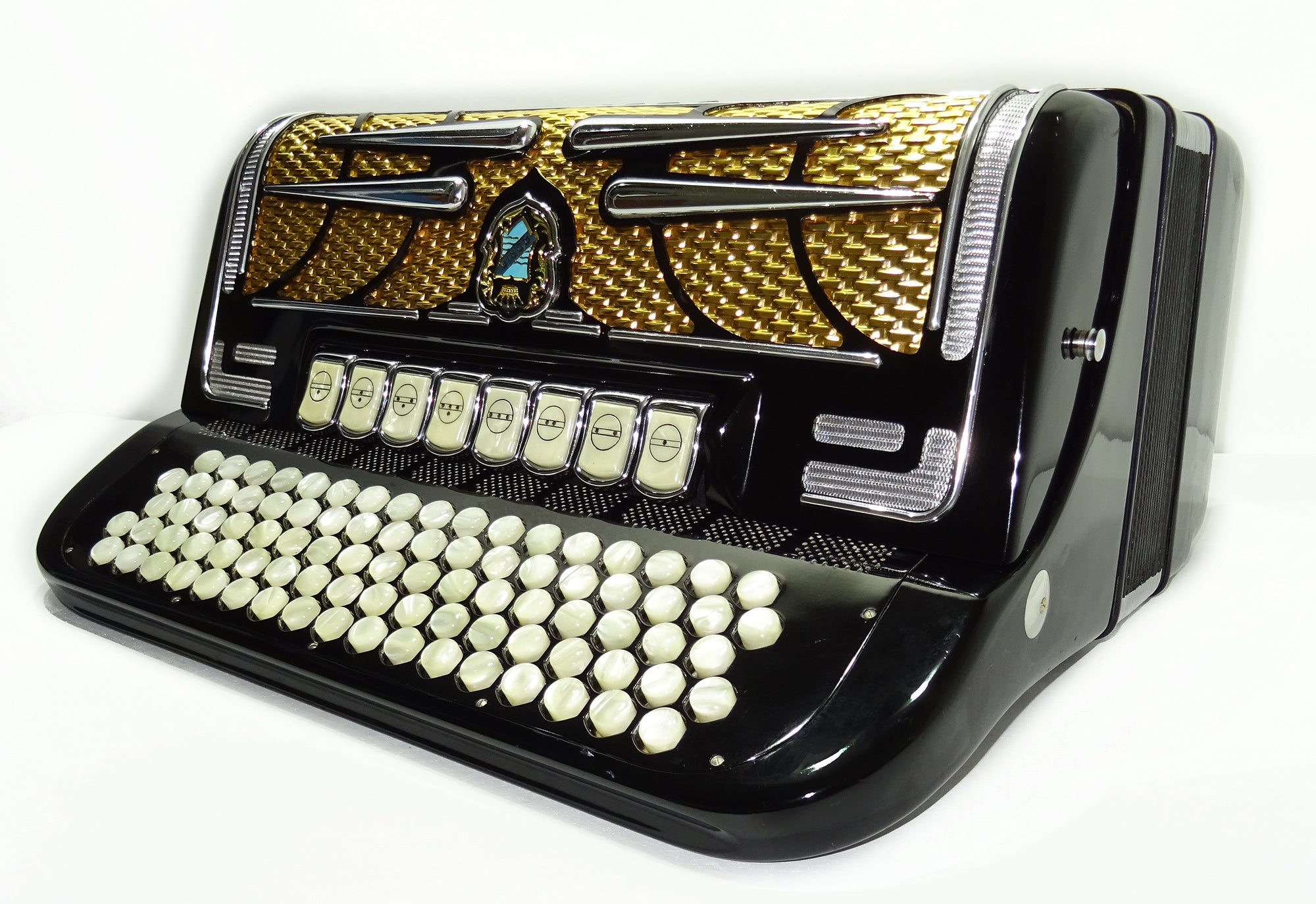 Adria Cromaton IV B Grand Luxe 5 Row Button Accordion 120 Bass, made in Italy, C Griff, Double Cassotto, 2536, includes Straps and Case, Amazing sound!