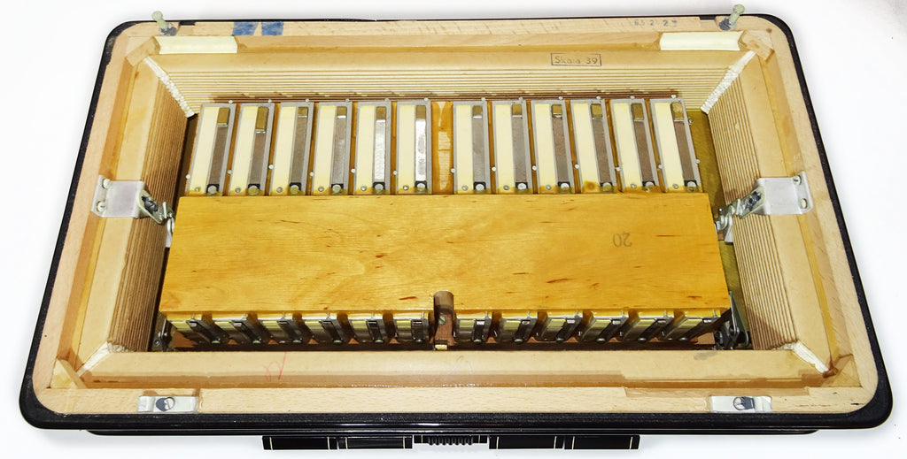 Hohner Atlanta 145P 5 Rows Button Accordion made in Germany Harmonika Professional Akkordeon Fantastic sound, 2561