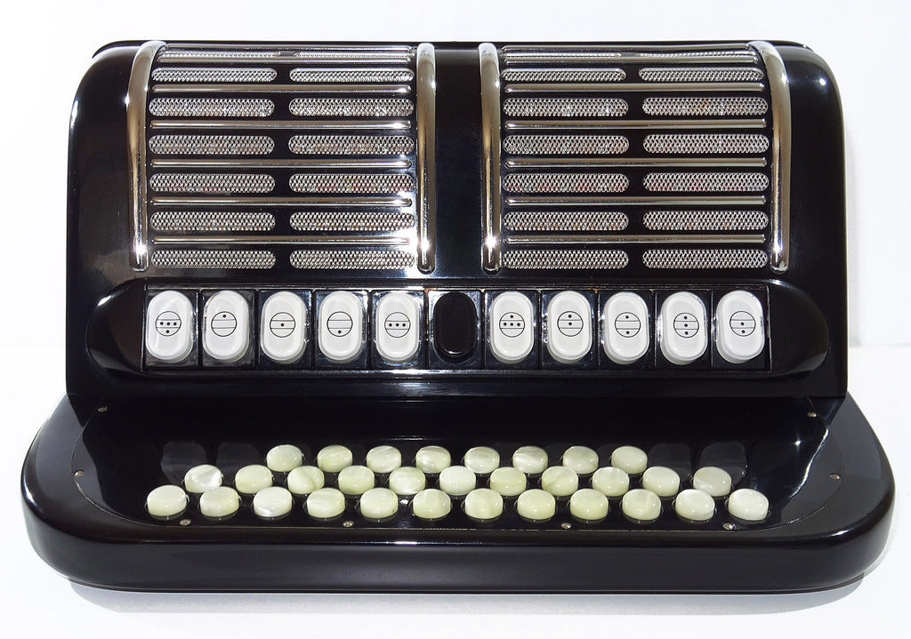 Close to New! Hohner Ouverture V Diatonic Original German Squeezebox Button Accordion Garmon Straps 2040, Rare Luxury Harmonica, Fantastic sound!