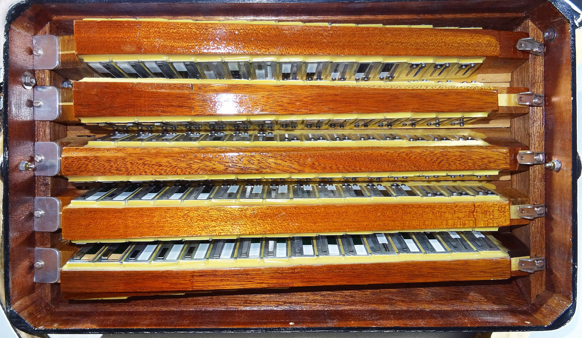 Close to New! Hohner Ouverture V Diatonic Original German Squeezebox Button Accordion Garmon Straps 2040, Rare Luxury Harmonica, Fantastic sound!
