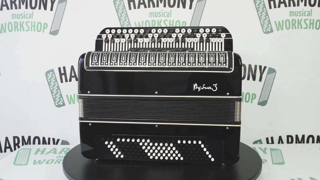 Converter Bayan Rubin 3 Free Bass and Stradella, 120 Bass Button Accordion, Vintage Russian Bayan Accordian, with Straps and Soft Case, 2676