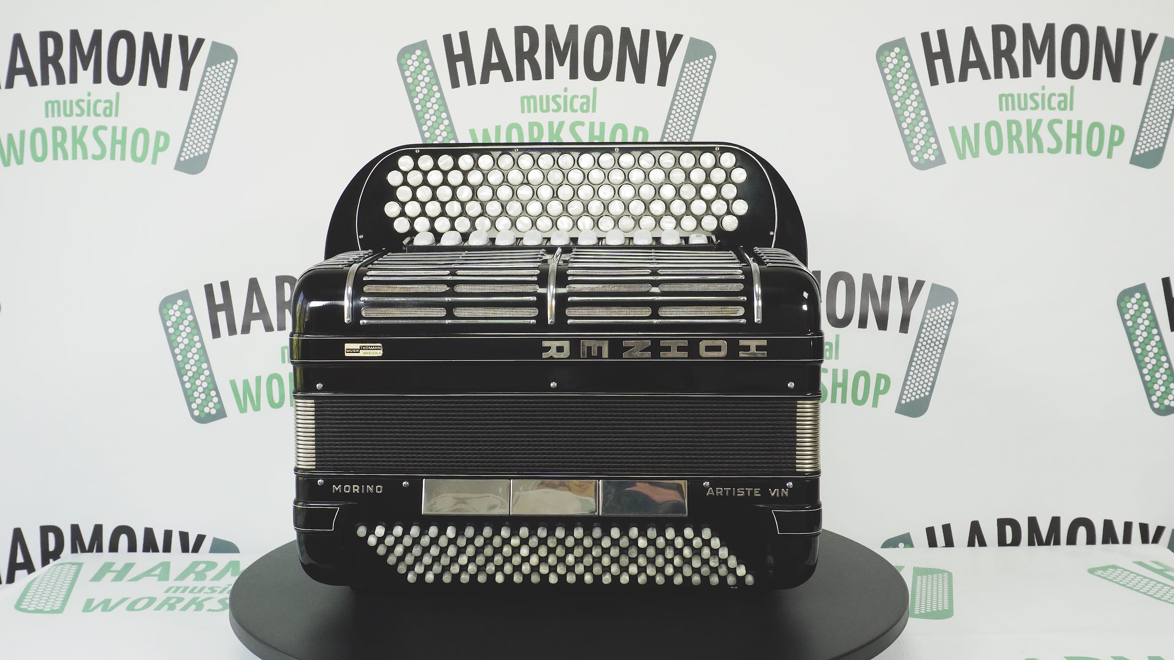 Hohner Morino Artiste VI N Button Accordion 120 Bass, C Griff, made in Germany, Straps and Hard Case, 5 Rows Fisarmonica Knopfakkordeon, 2573