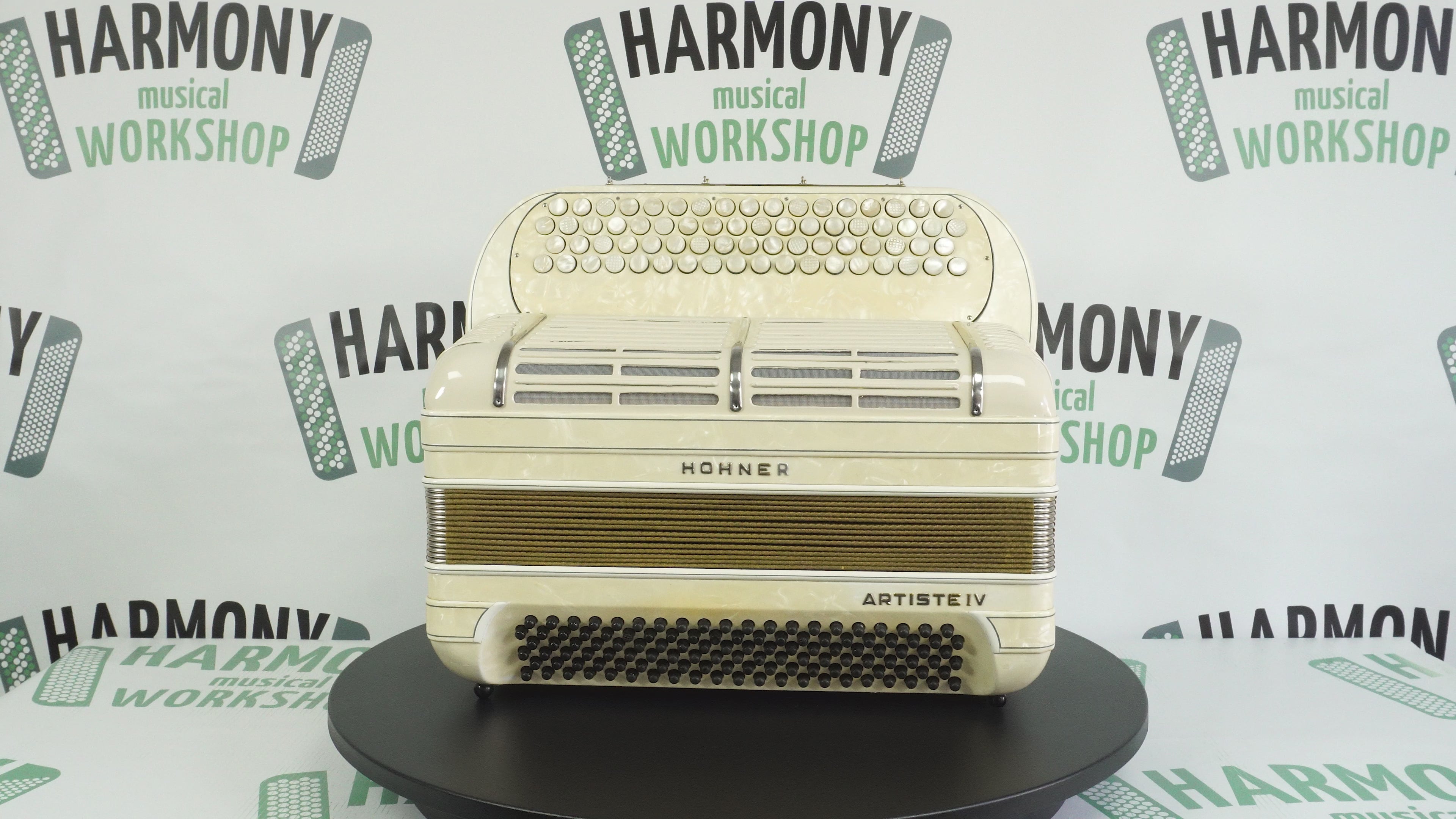 Vintage Hohner Artiste IV, 4 Rows Button Accordion, made in Germany, Rare Original Akkordeon, New Straps, Rich and Powerful Sound, 2560