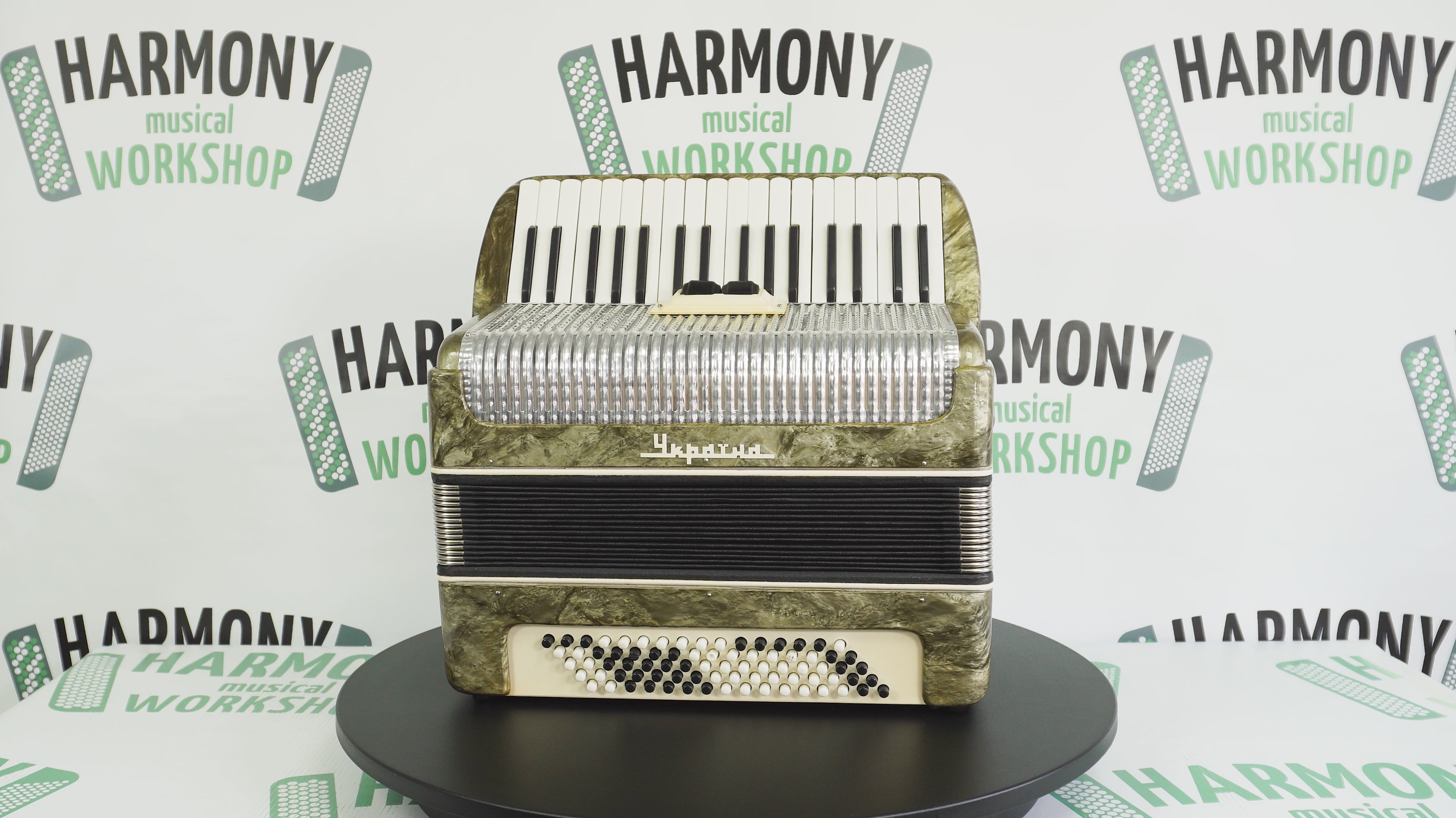 Ukraine Piano Accordion 80 Bass Buttons, New Straps, Lightweight Keyboard Accordian, Folk Musical Instrument, Wonderful sound, 2593