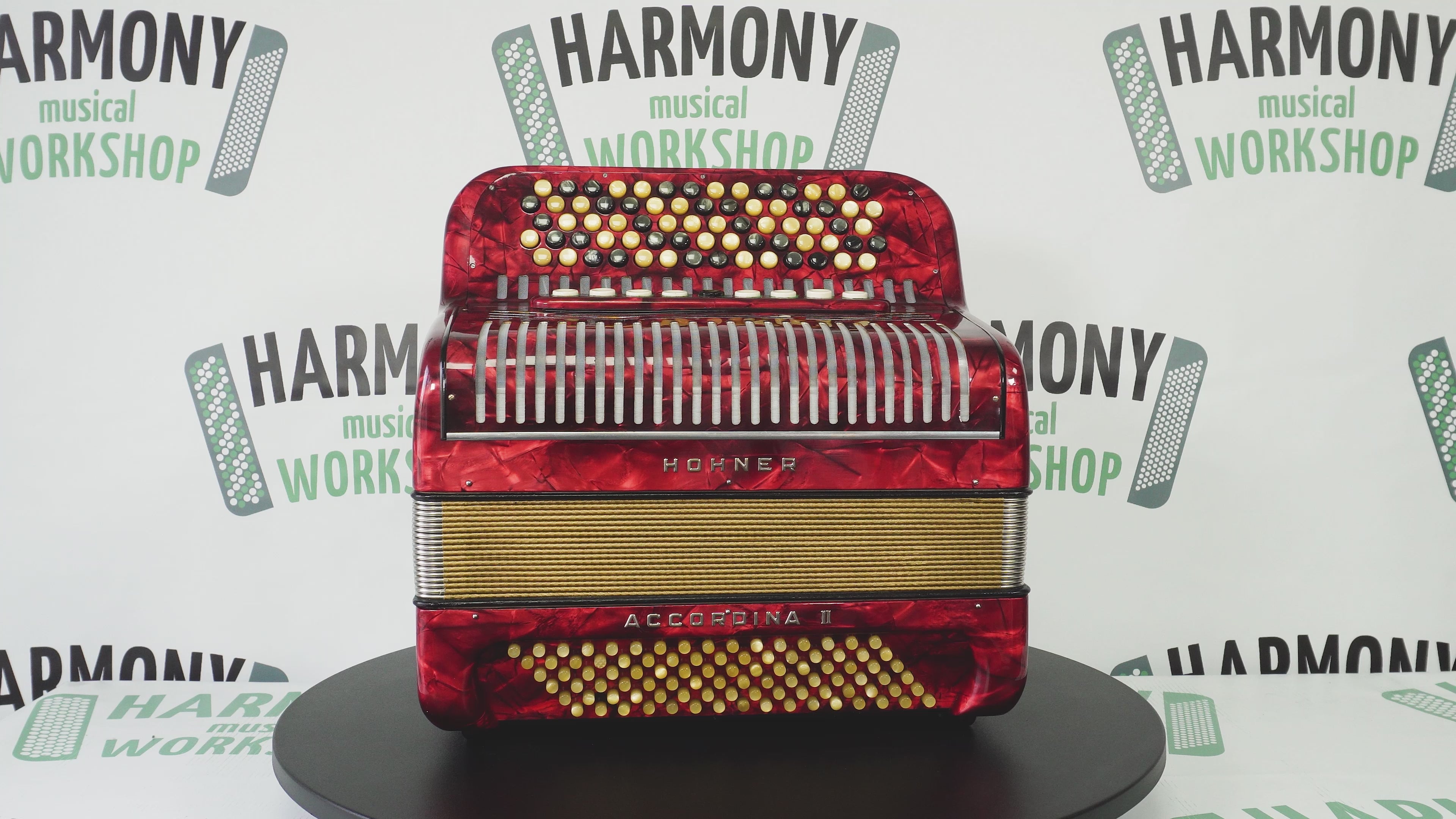 Vintage Hohner Accordina II C Griff Button Accordion 96 Bass, made in Germany, with New Straps and Hard Case, Original Accordeone de Botones, 2686
