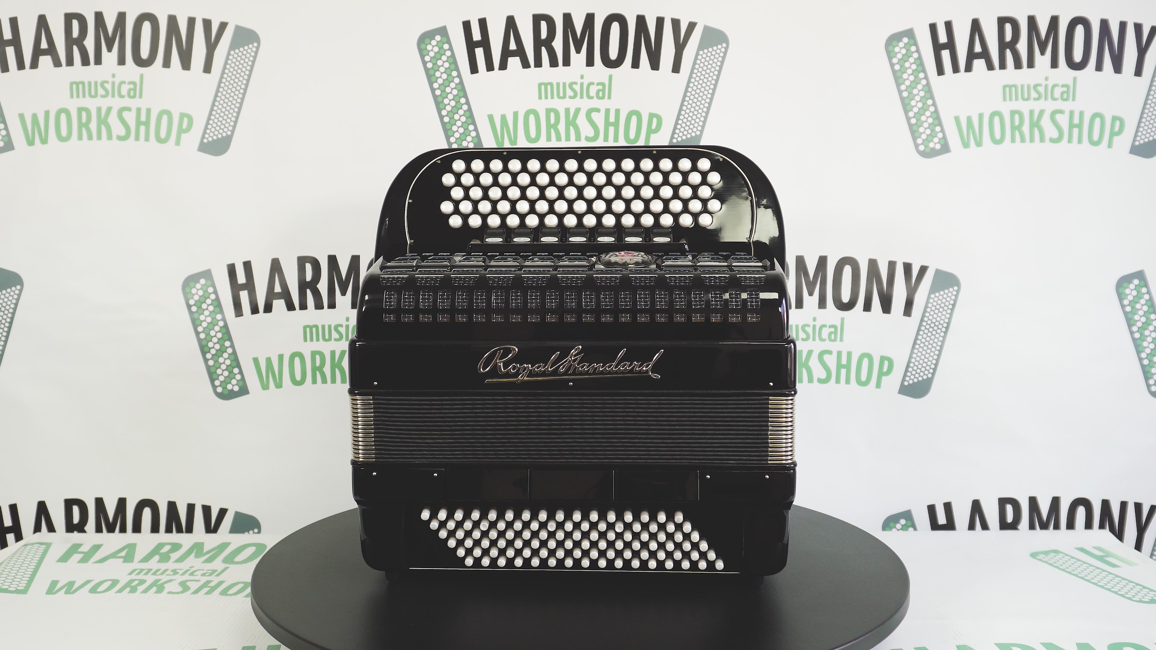 Royal Standard Button Accordion 96 Bass, made in Germany, C Griff Concert Akkordeon Lightweight, with Straps and Hard Case, 2547