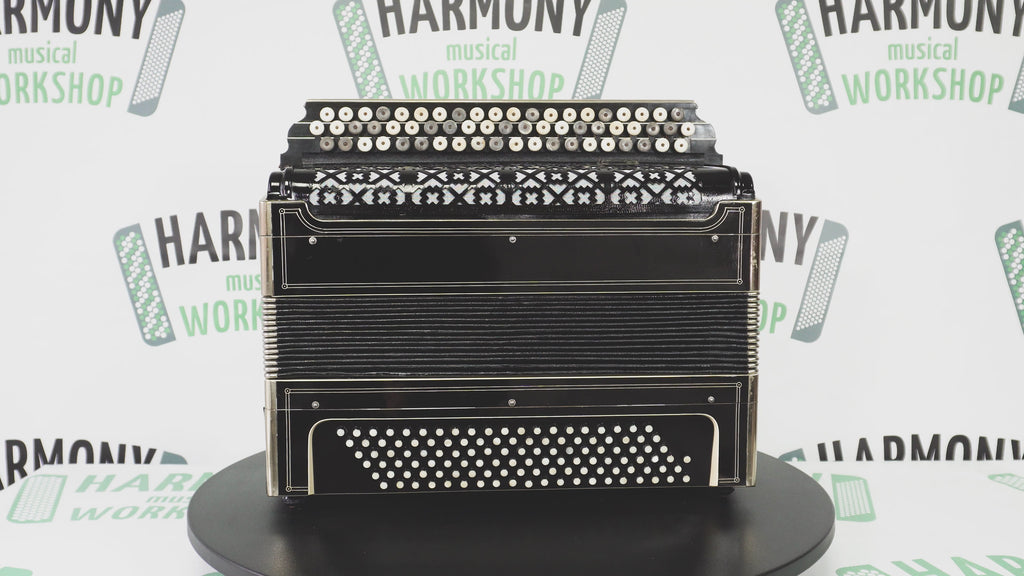 Great Vintage Bayan Button Accordion Solid Reeds Copper Voices 2212, New Straps, Amazing Professional Musical Instrument, Charismatic Sound!