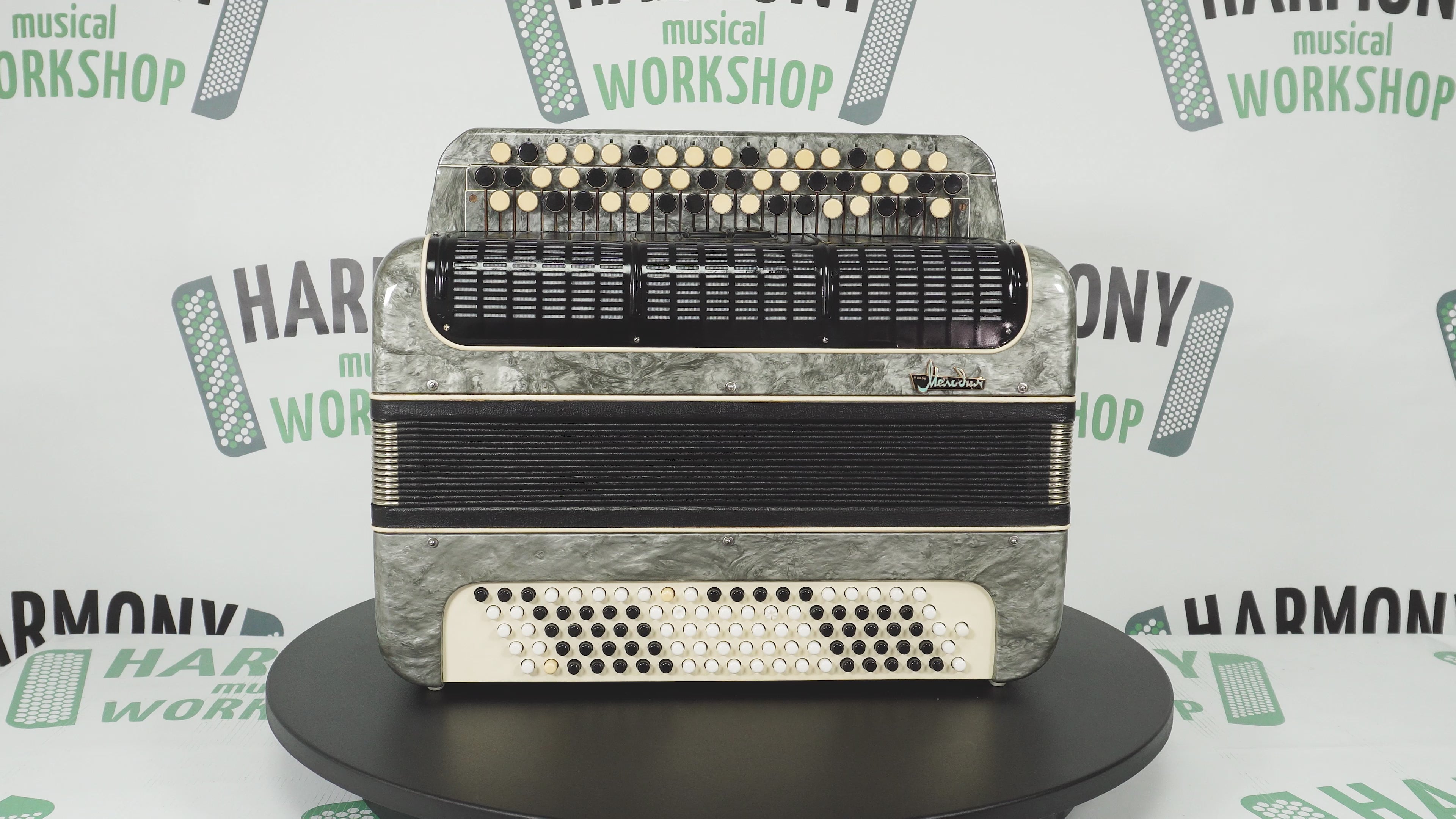 Russian Bayan Melodia Kirov, Vintage Chromatic Button accordion, made in USSR, New Straps and Soft Bag, Rich and Beautiful sound, 2751