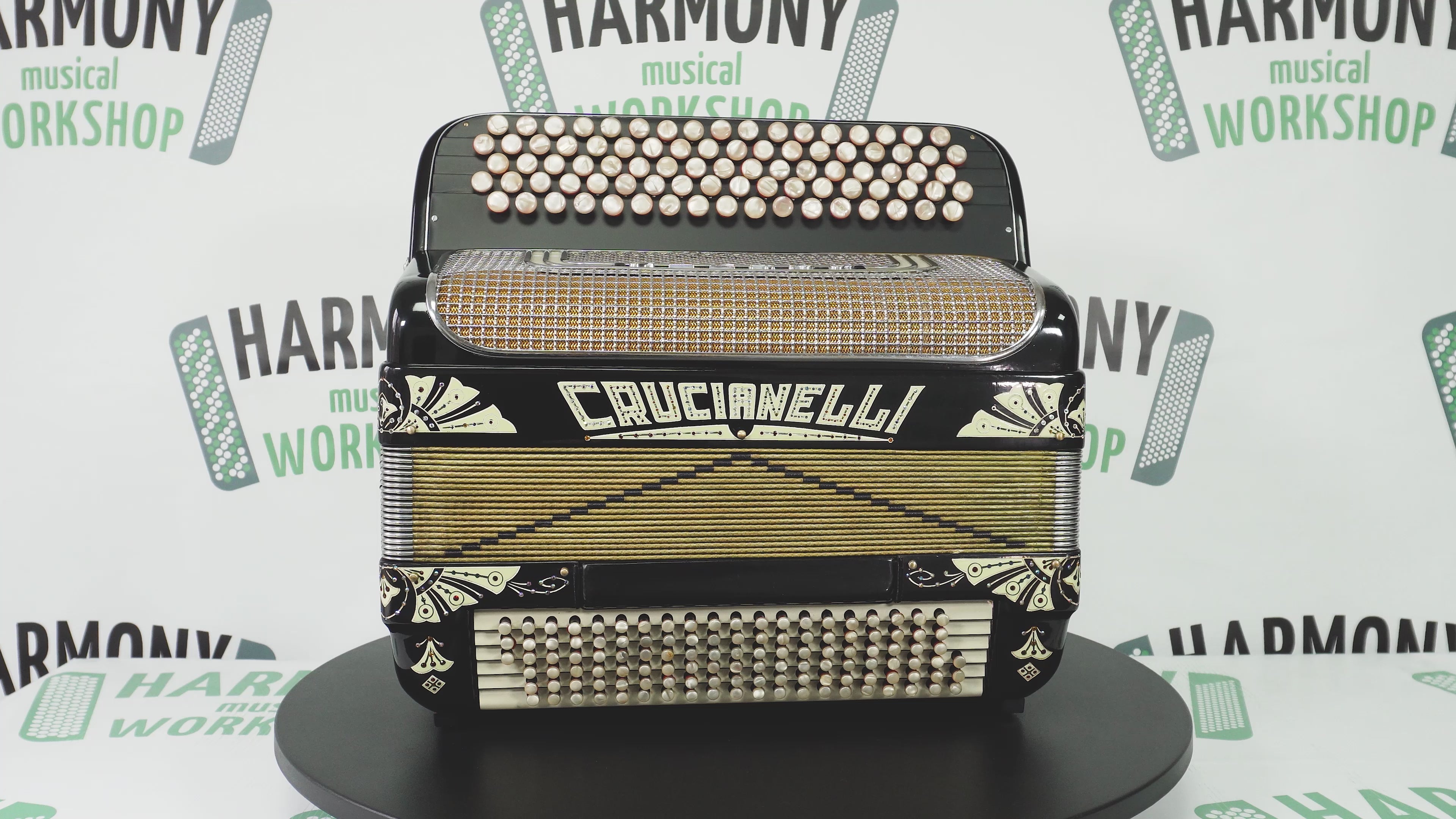 Crucianelli Brevis made in Italy, Rare 5 Rows Button Accordion B Griff, New Straps, Amazing Rich and Powerful sound! 2154