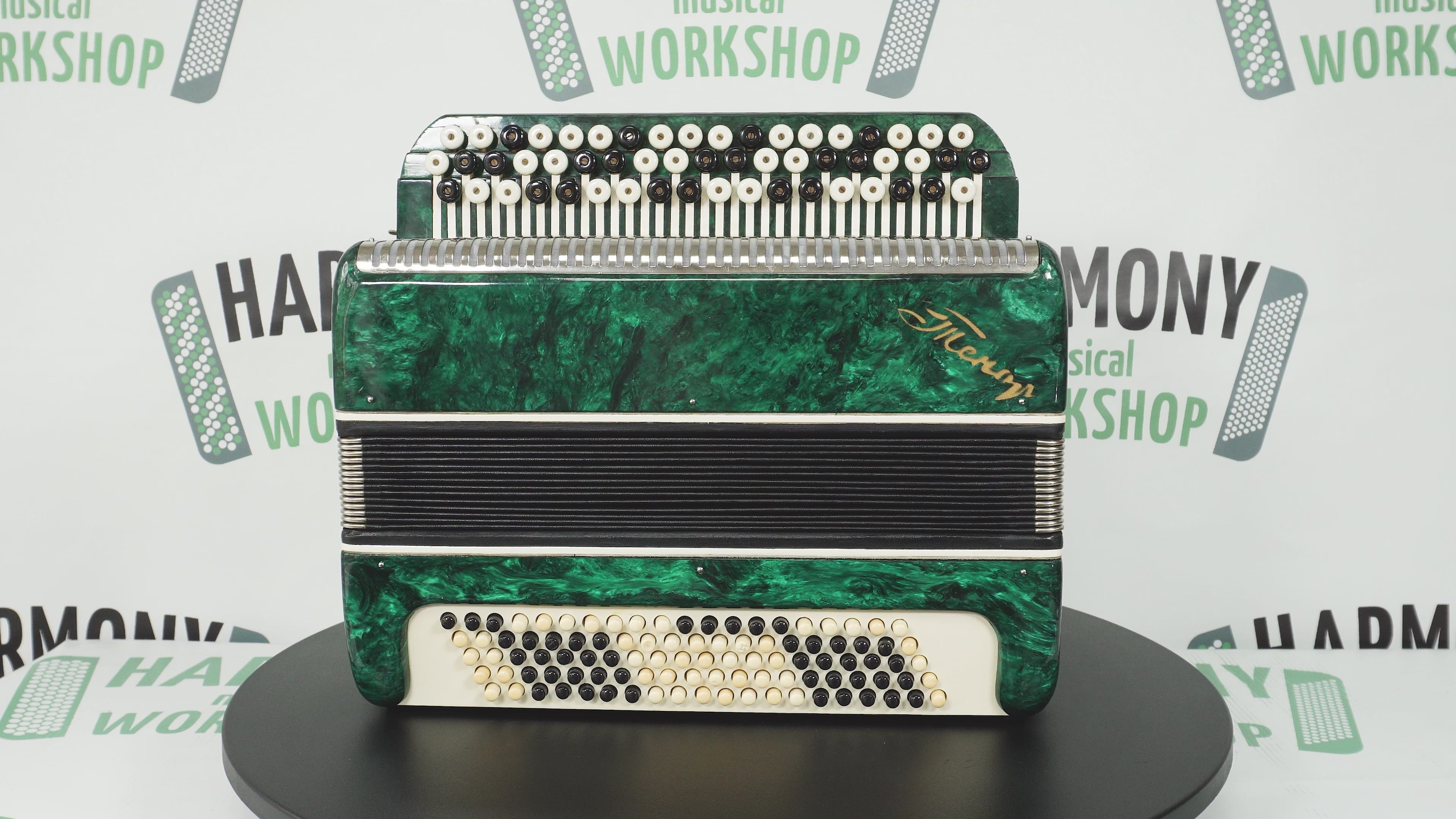 Tenor Bayan Ukraine Chromatic Button Accordion 100 Bass, New Straps and Case, Concertina Stradella B System, Harmonica in Tune, 2726