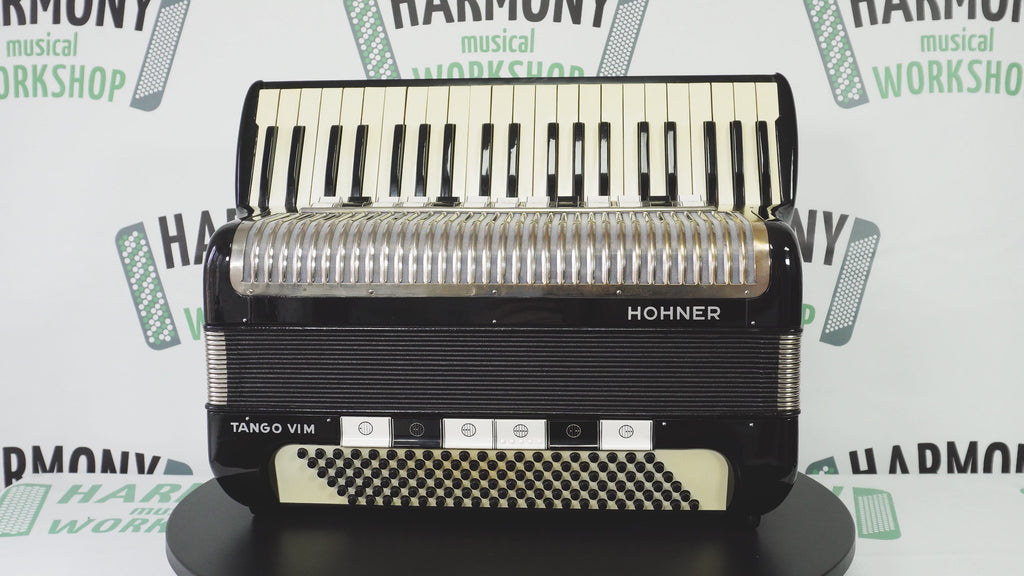 Hohner Tango VIM Accordion 120 Bass, made in Germany, Vintage Piano Accordion, incl. New Straps and Soft Case, 2694