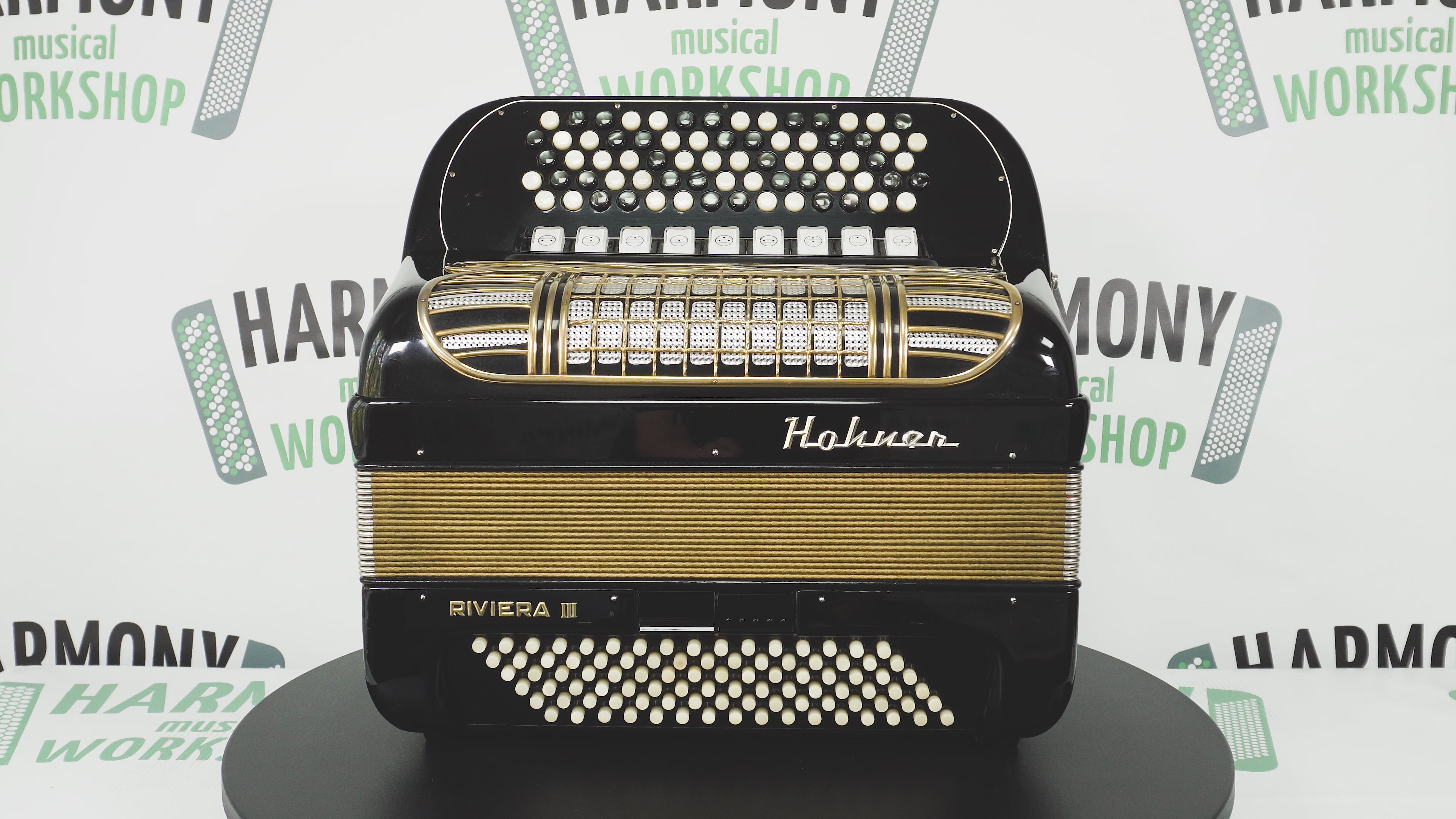 Hohner Riviera III C Griff Lightweight 5 Row Button Accordion 96 Bass made in Germany, with original straps, 2617