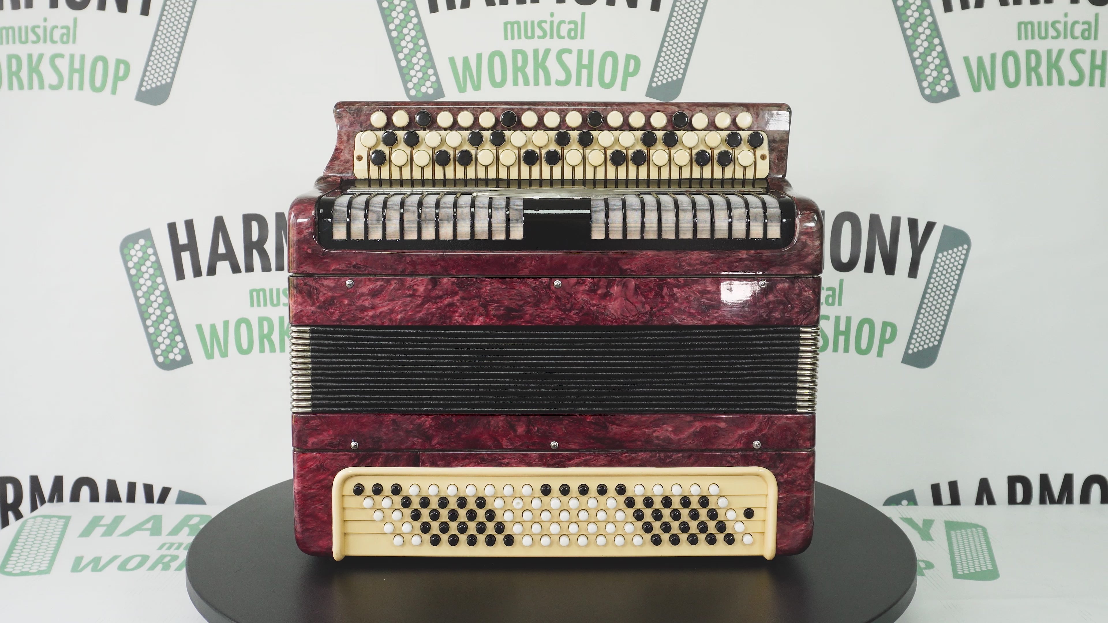 Tulskiy Russian Bayan Etude, 3 Row Chromatic Button Accordion 100 Bass, B System, Straps and Case, Soviet Garmoshka Tula, 2718