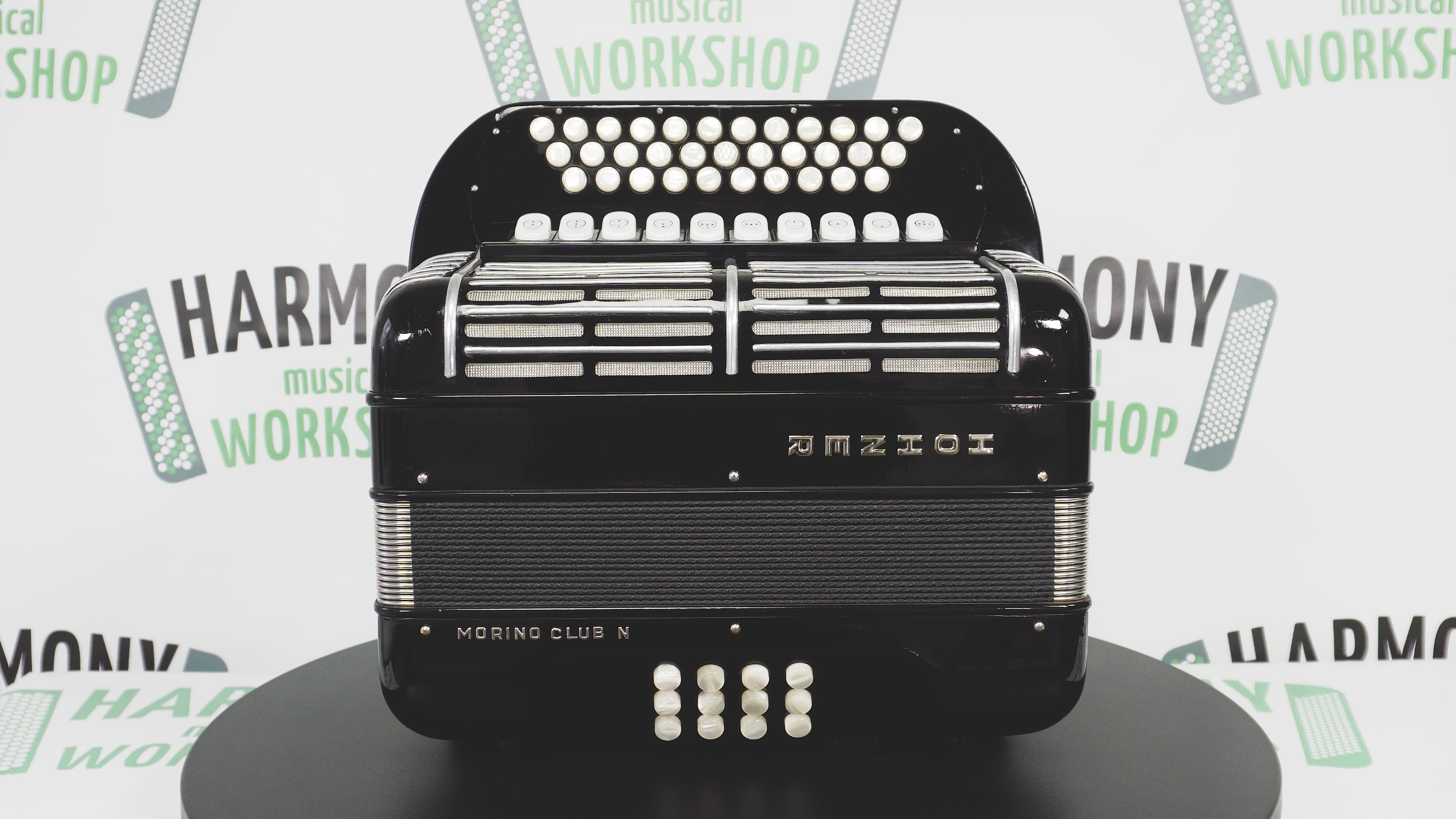 Hohner Morino Club N Diatonic Double Cassotto Harmonika made in Germany, Straps, Case, Squeezebox Garmon, Amazing Rich and Deep sound! 2097