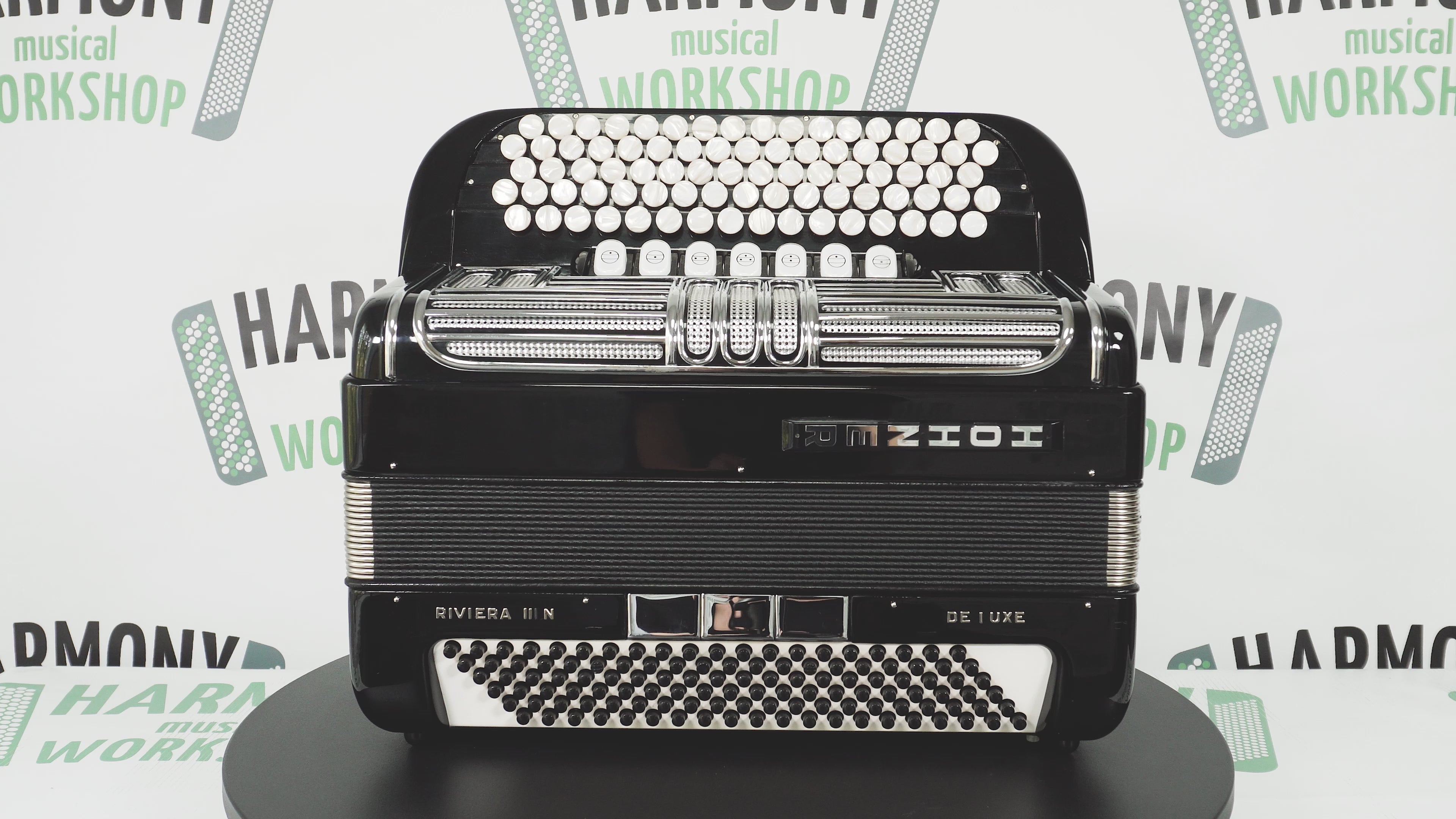 Hohner Riviera III N De Luxe 5 Row Button Accordion 120 Bass made in Germany, New Straps, Accordeone de Botones, 2615